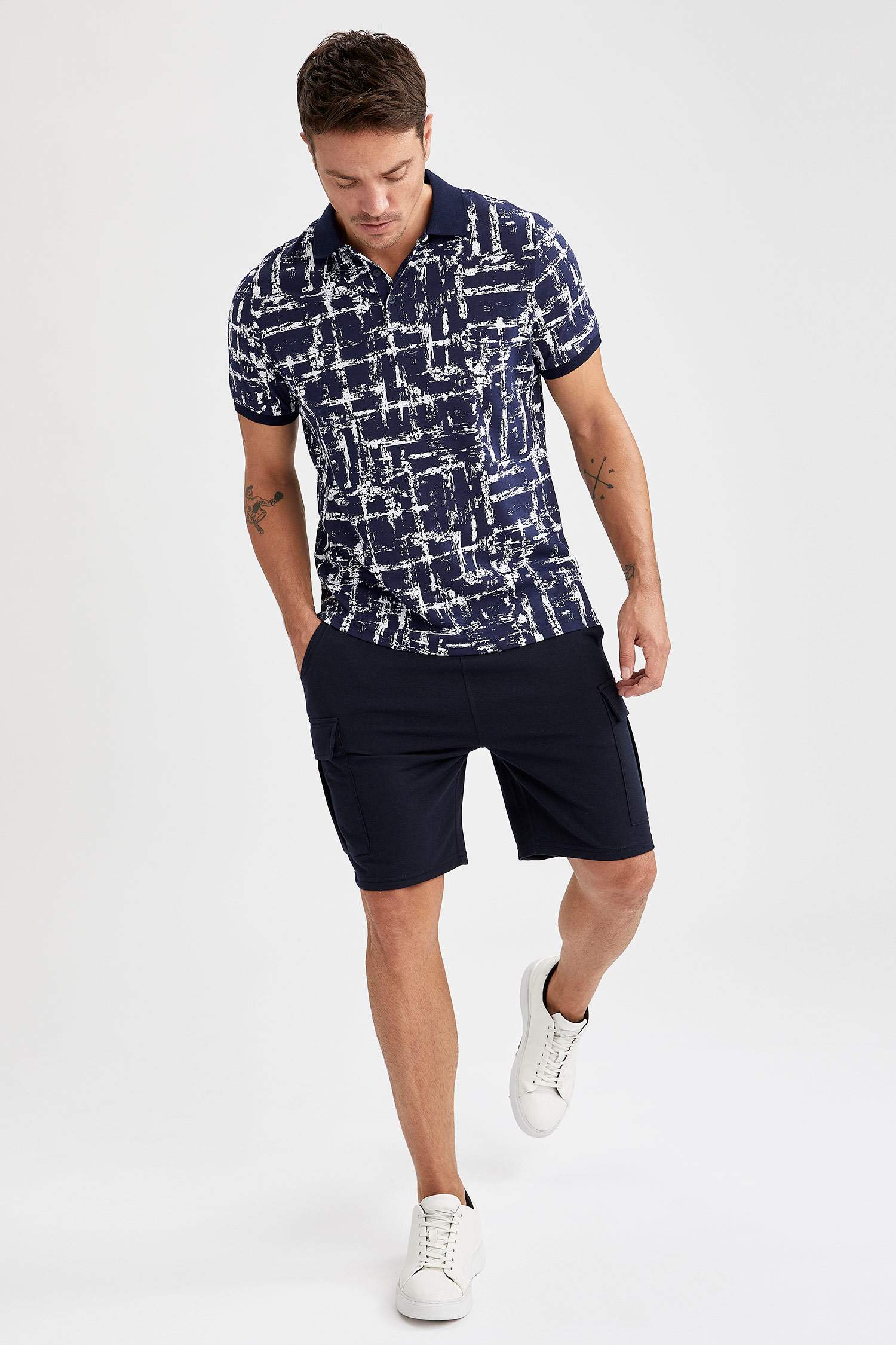 Regular Fit Beli Bağcıklı Kargo Şort