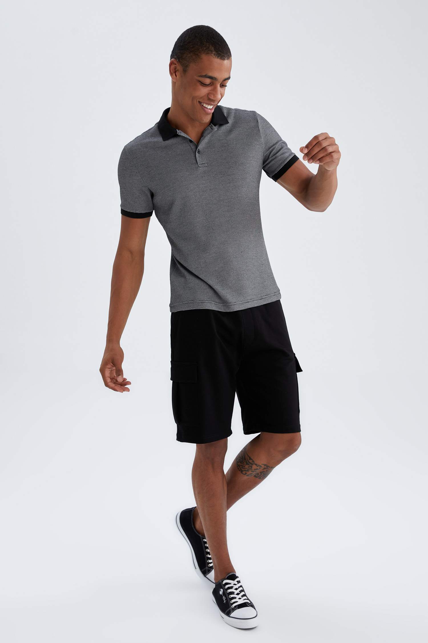 Regular Fit Kargo Cepli Bermuda Şort