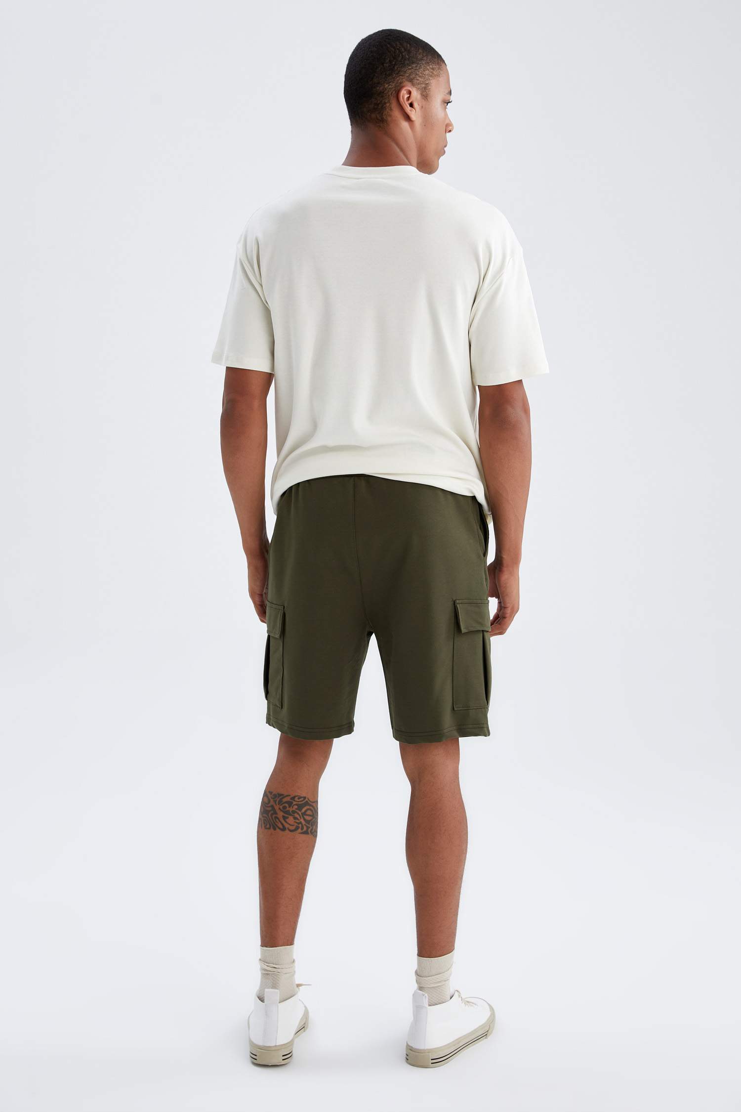 Regular Fit Kargo Cepli Bermuda Şort