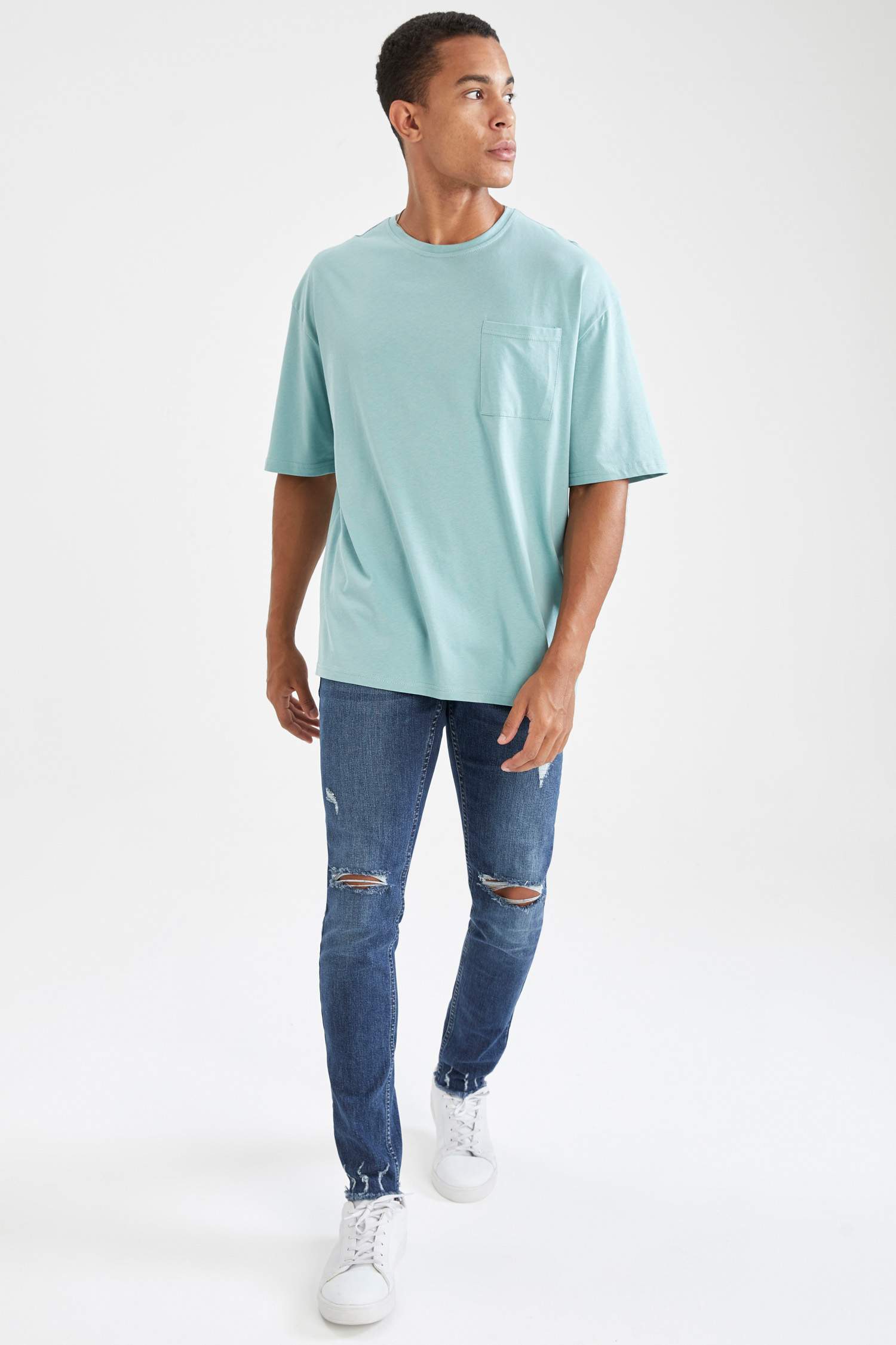 Oversize Fit Bisiklet Yaka Basic Kısa Kollu Tişört