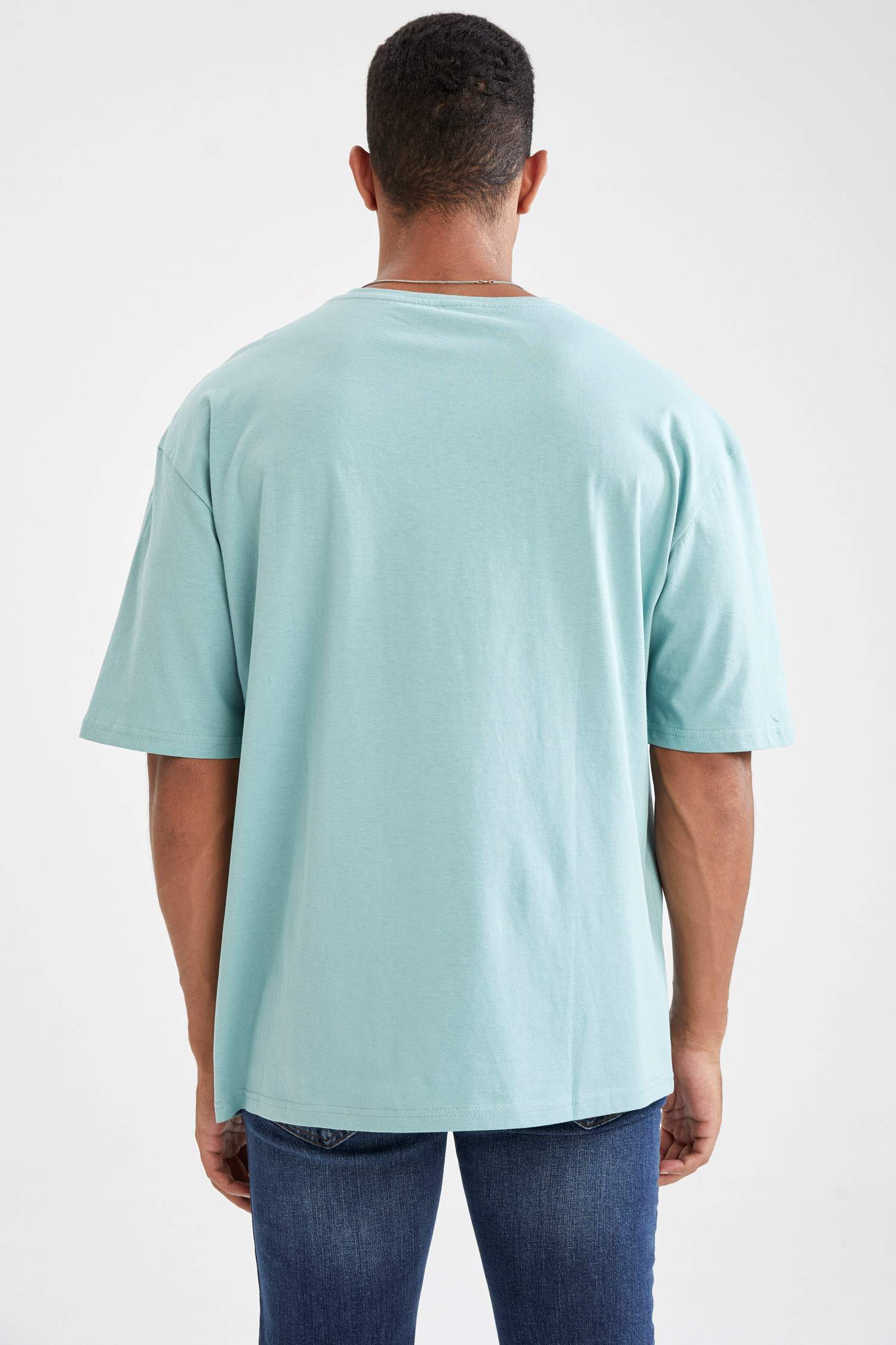 Oversize Fit Bisiklet Yaka Basic Kısa Kollu Tişört