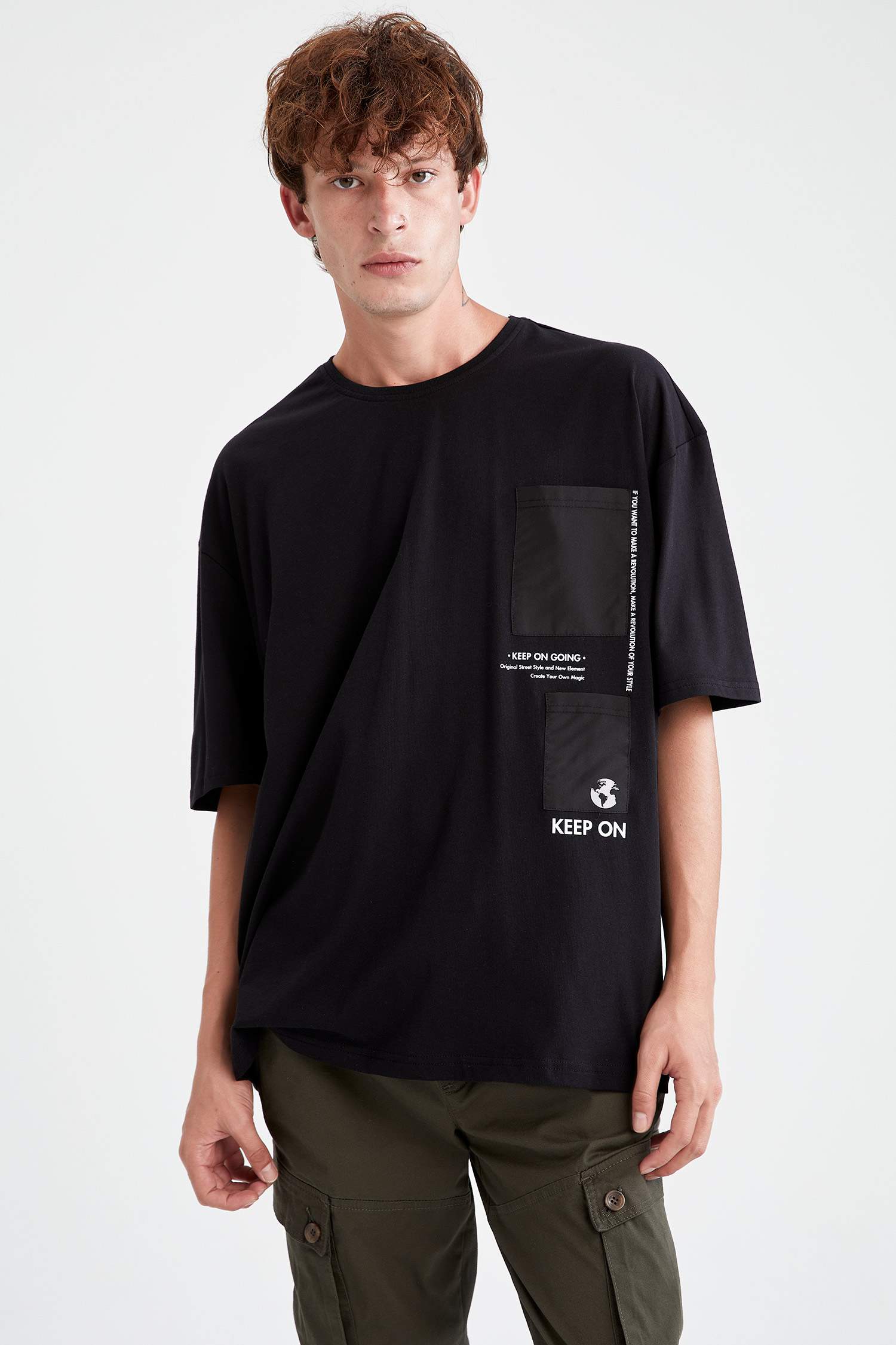 Oversize Fit Bisiklet Yaka Slogan Baskılı Kısa Kollu Tişört