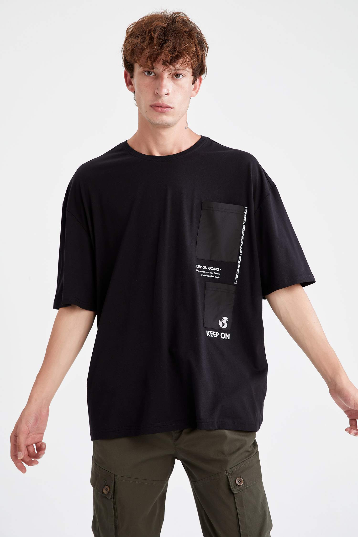 Oversize Fit Bisiklet Yaka Slogan Baskılı Kısa Kollu Tişört