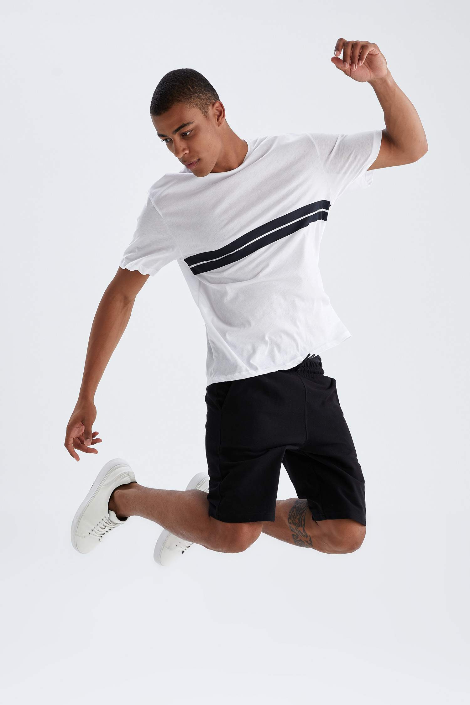 Regular Fit Beli Bağcıklı Basic Şort