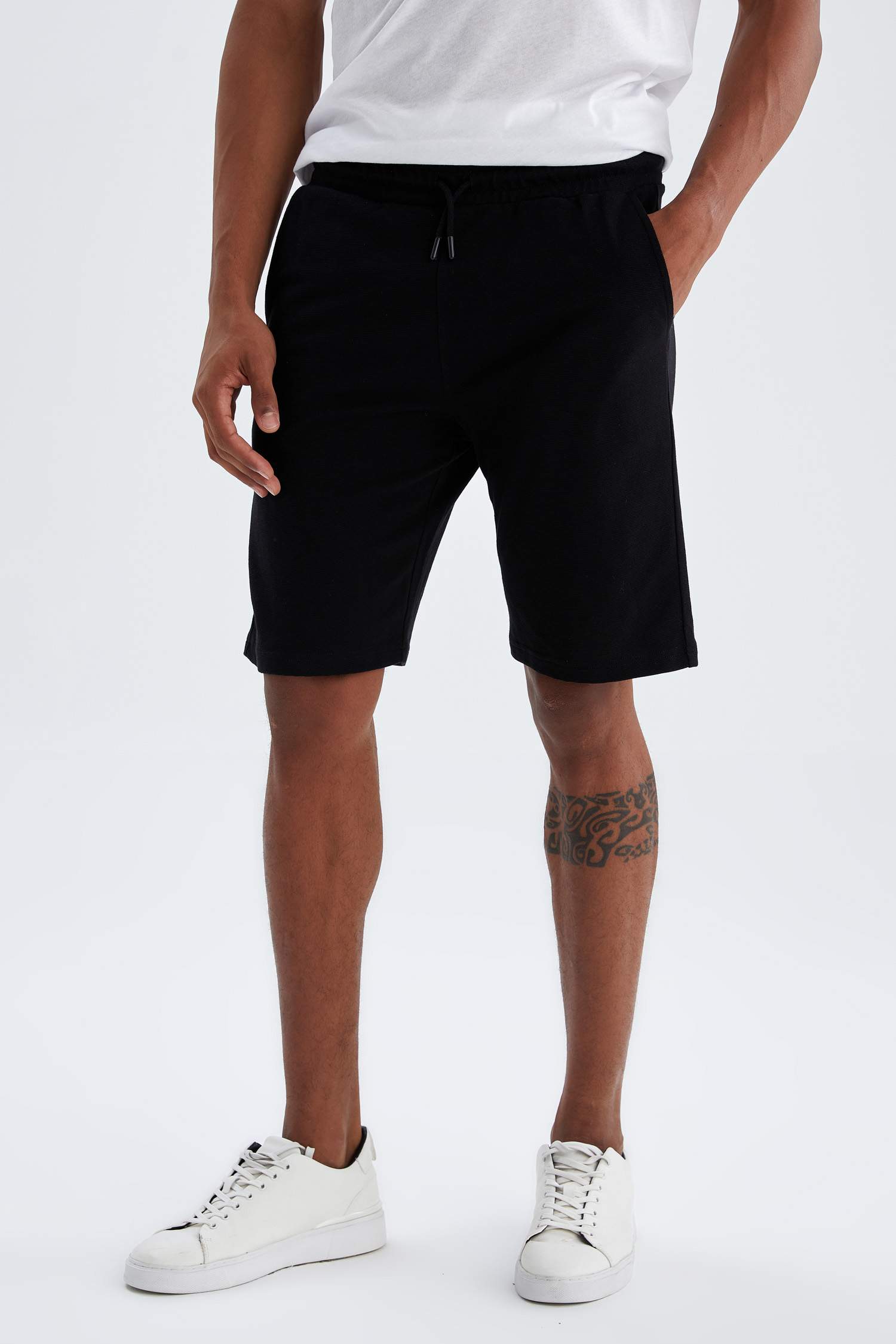 Regular Fit Beli Bağcıklı Basic Şort