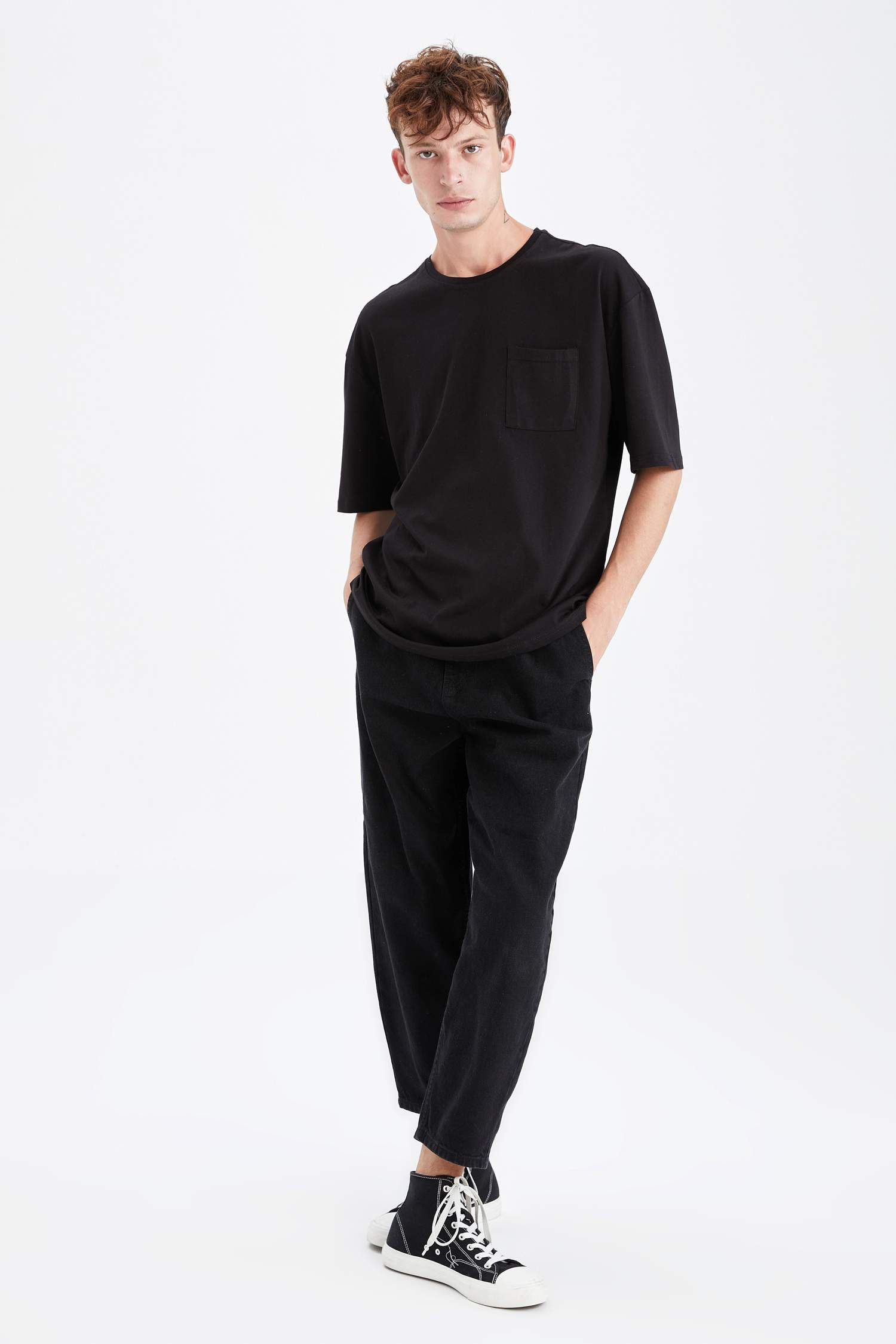 Oversize Fit Bisiklet Yaka Basic Kısa Kollu Tişört