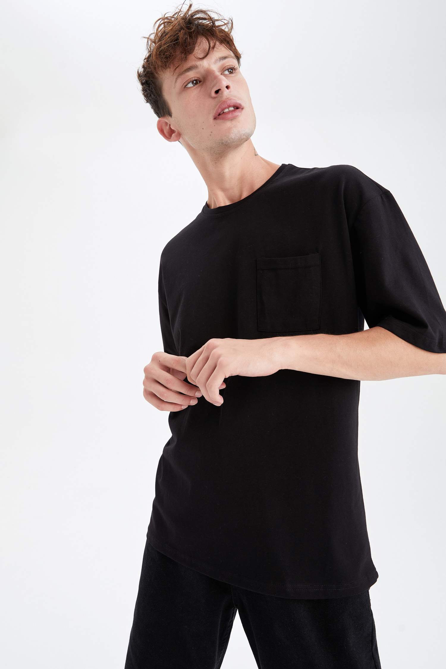 Oversize Fit Bisiklet Yaka Basic Kısa Kollu Tişört