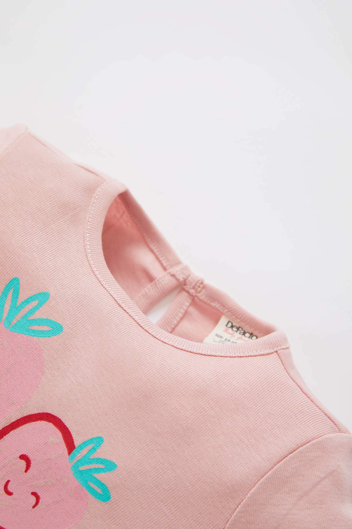 Kız Bebek Çilek Desenli Uzun Kollu Pamuklu Pijama Takım