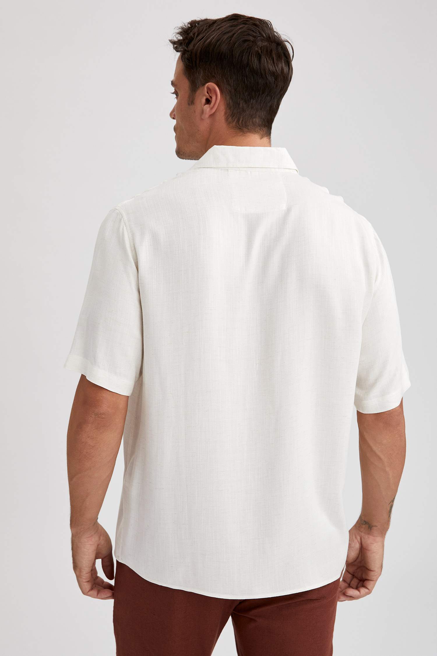 Modern Fit Basic Kısa Kollu Gömlek