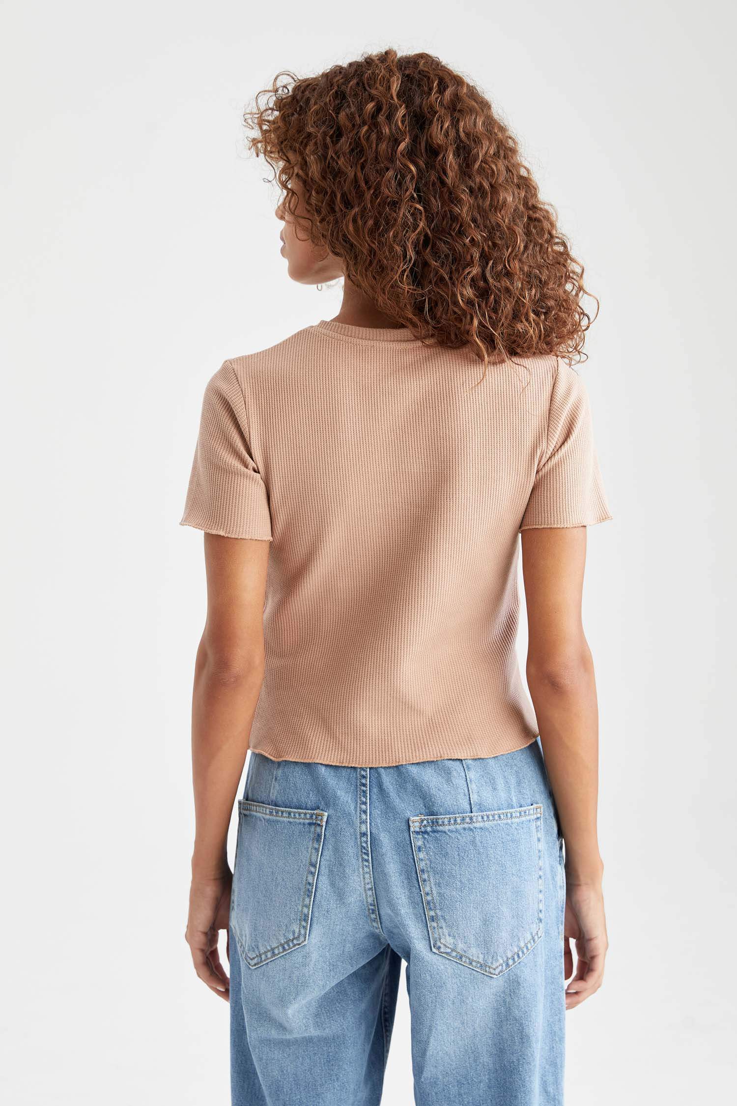 Basic Slim Fit Kısa Kollu Crop Tişört