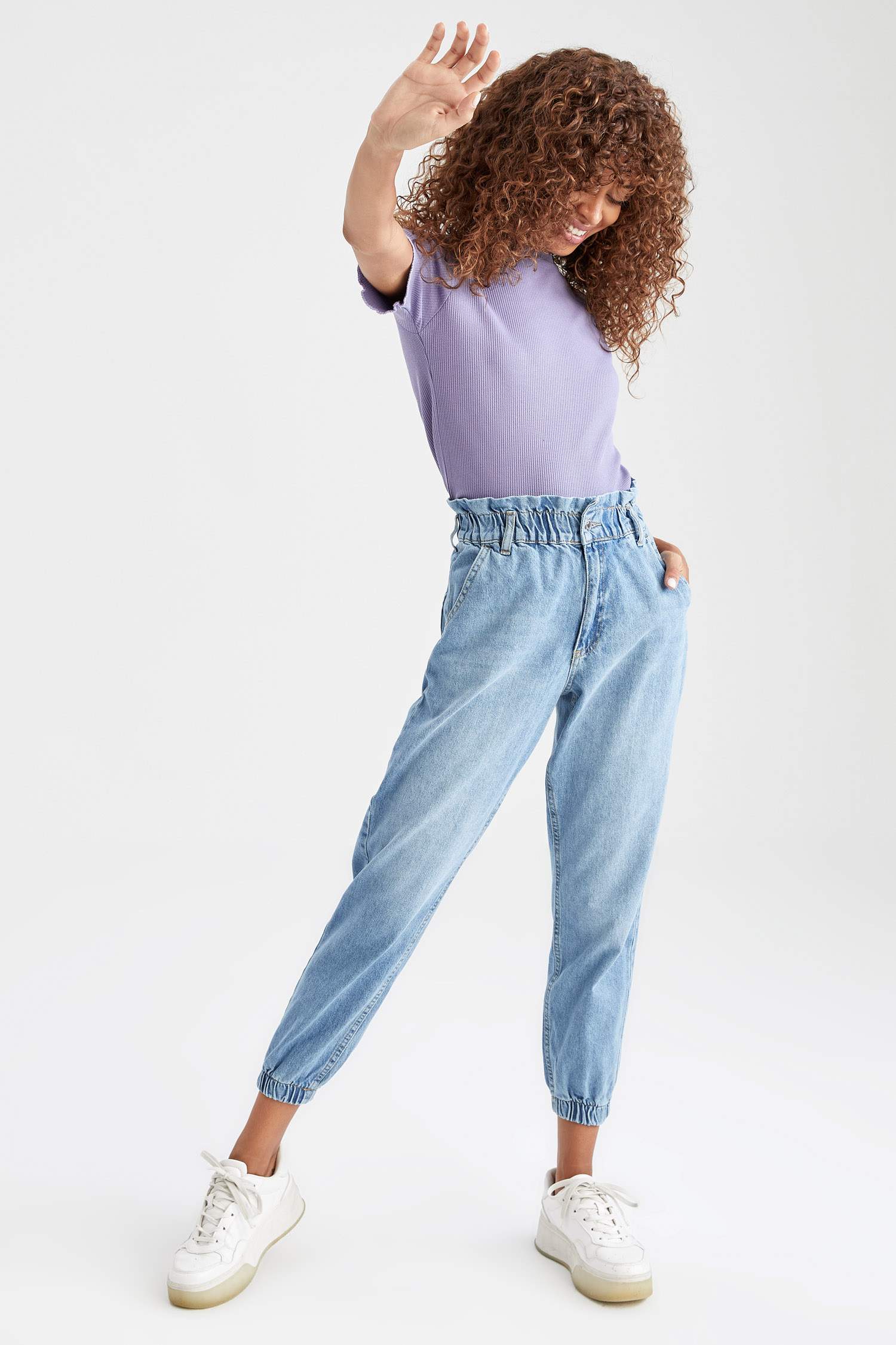 Basic Slim Fit Kısa Kollu Crop Tişört