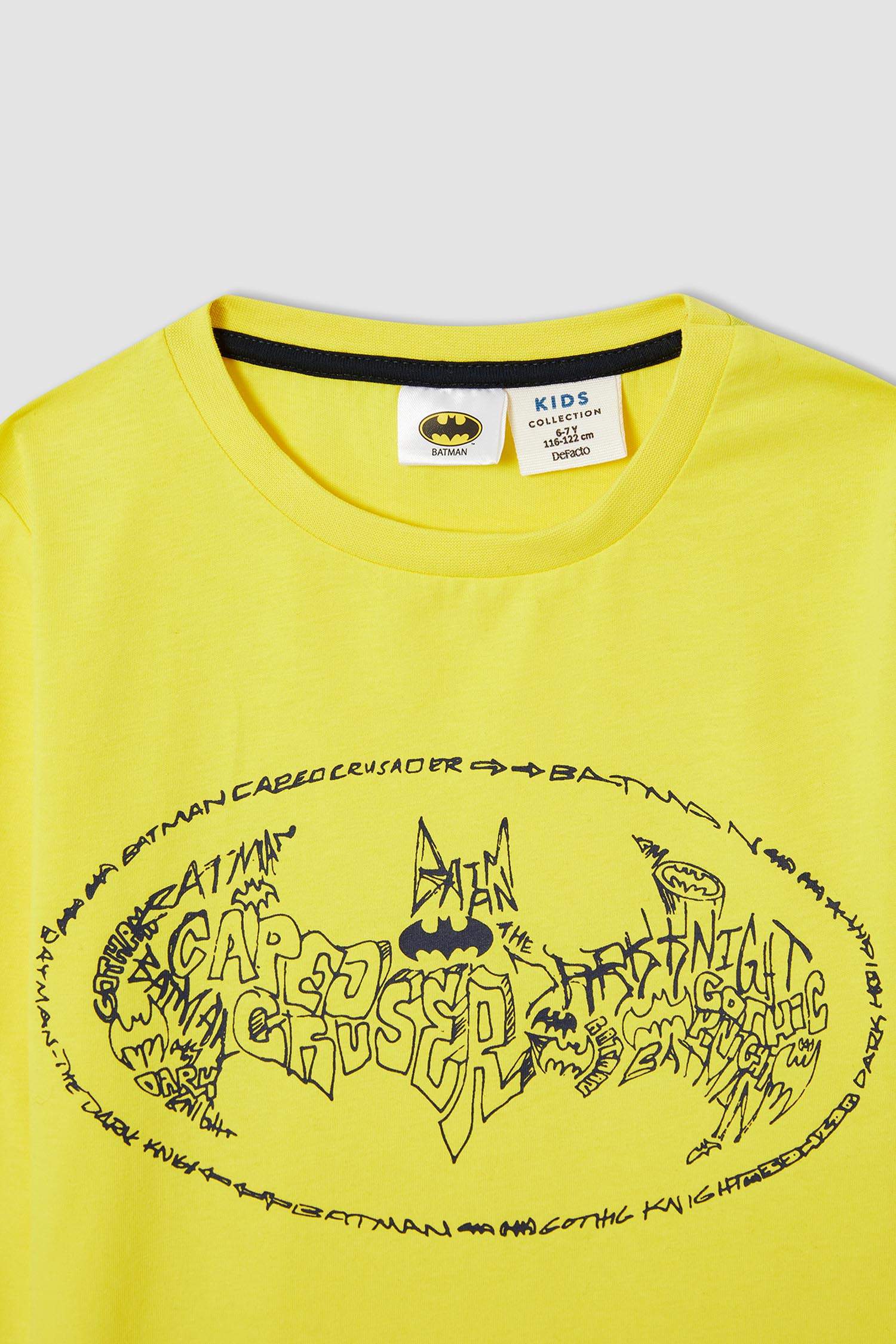 Defacto Erkek Çocuk Batman Pamuklu Uzun Kollu Pijama Takım. 7 Defacto Erkek Çocuk Batman Pamuklu Uzun Kollu Pijama Takım. 7