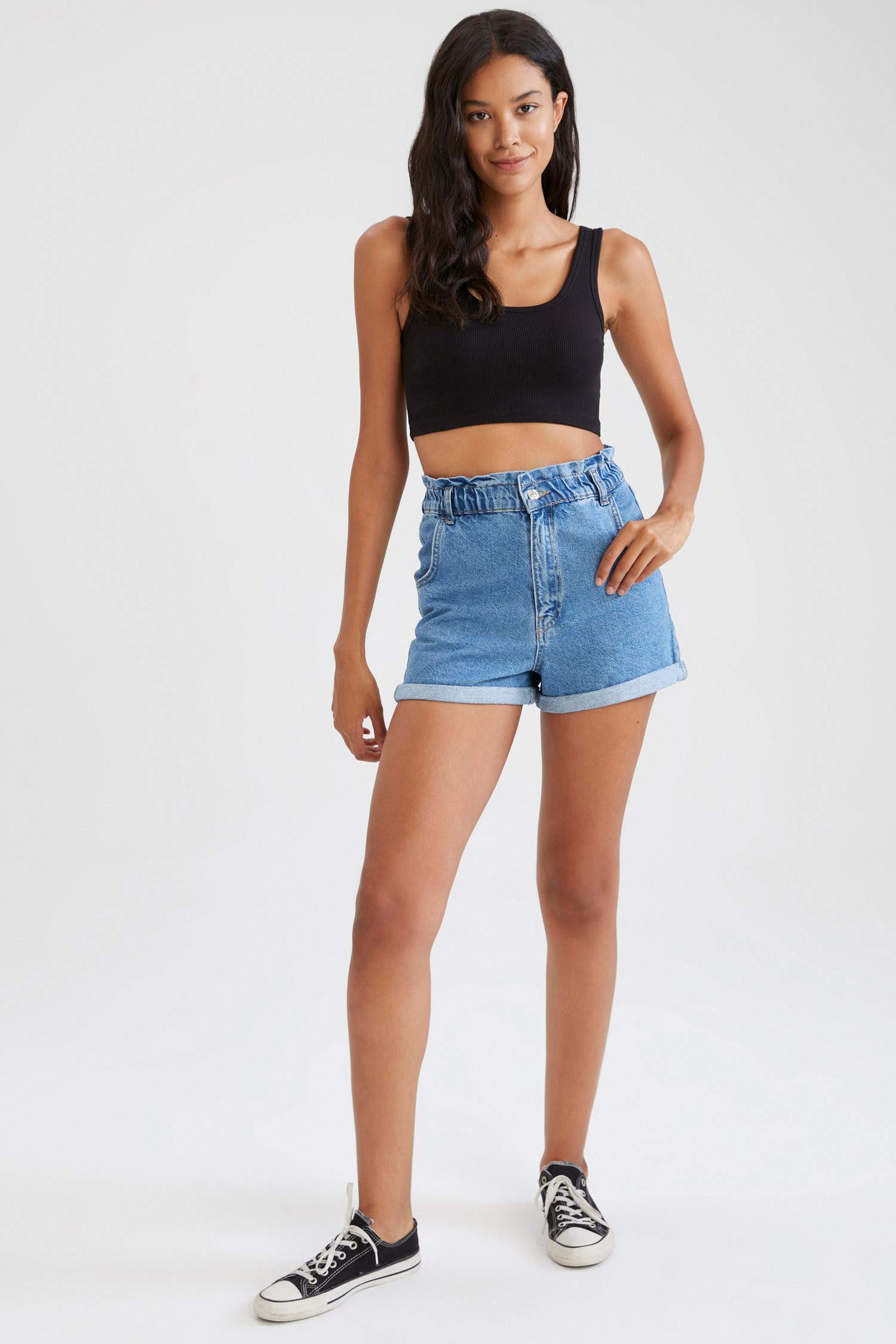 Kare Yaka Askılı Pamuklu Slim Fit Crop Atlet