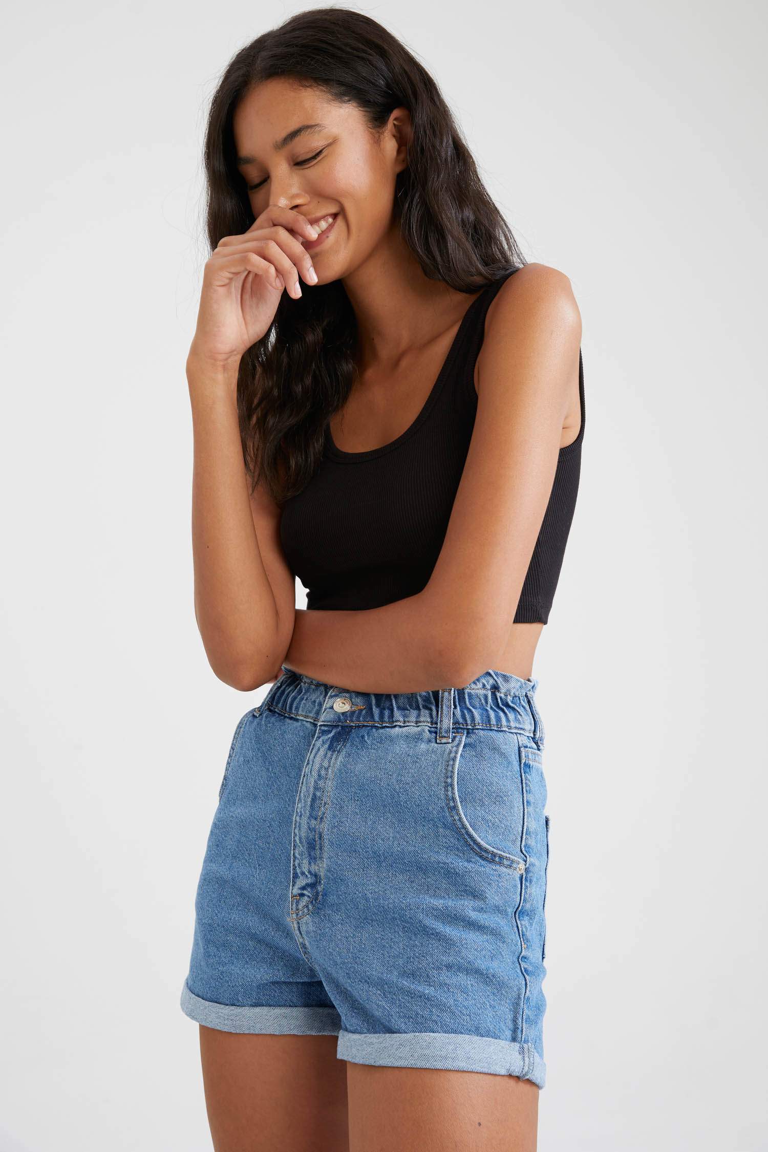 Kare Yaka Askılı Pamuklu Slim Fit Crop Atlet