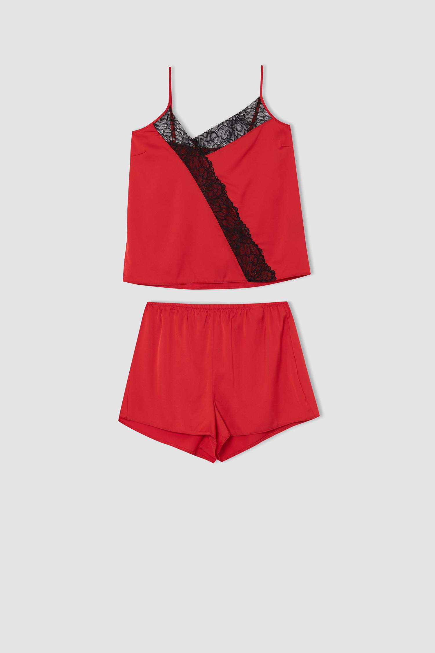 Regular Fit Yılbaşı Temalı V Yaka Dantelli Atlet ve Mini Şort Saten Pijama Takımı