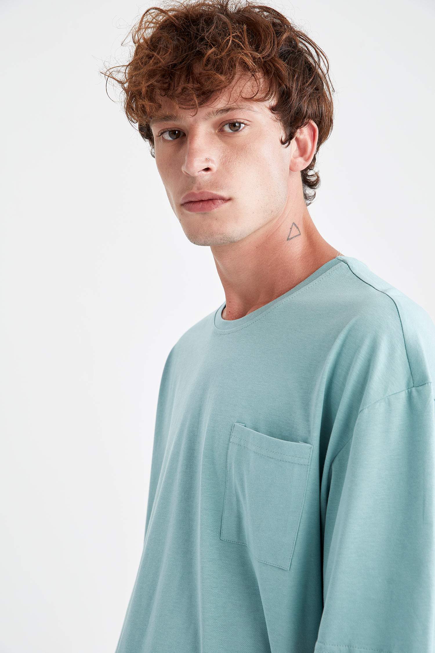 Oversize Fit Bisiklet Yaka Basic Kısa Kollu Tişört