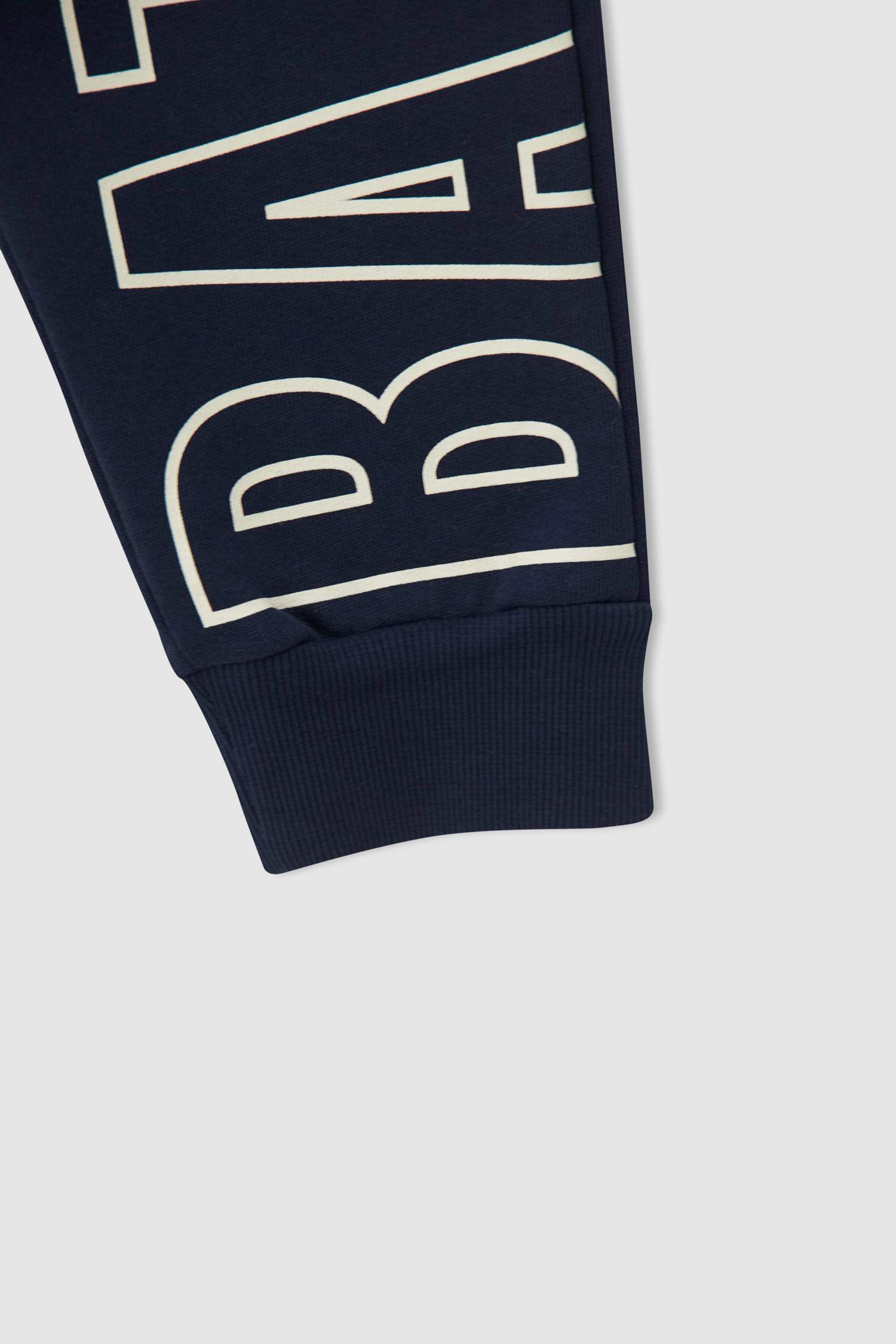 Erkek Çocuk Süper Man Lisanslı Uzun Kollu Kalın Sweatshirt Kumaşı İçi Yumuşak Tüylü Pijama Takım