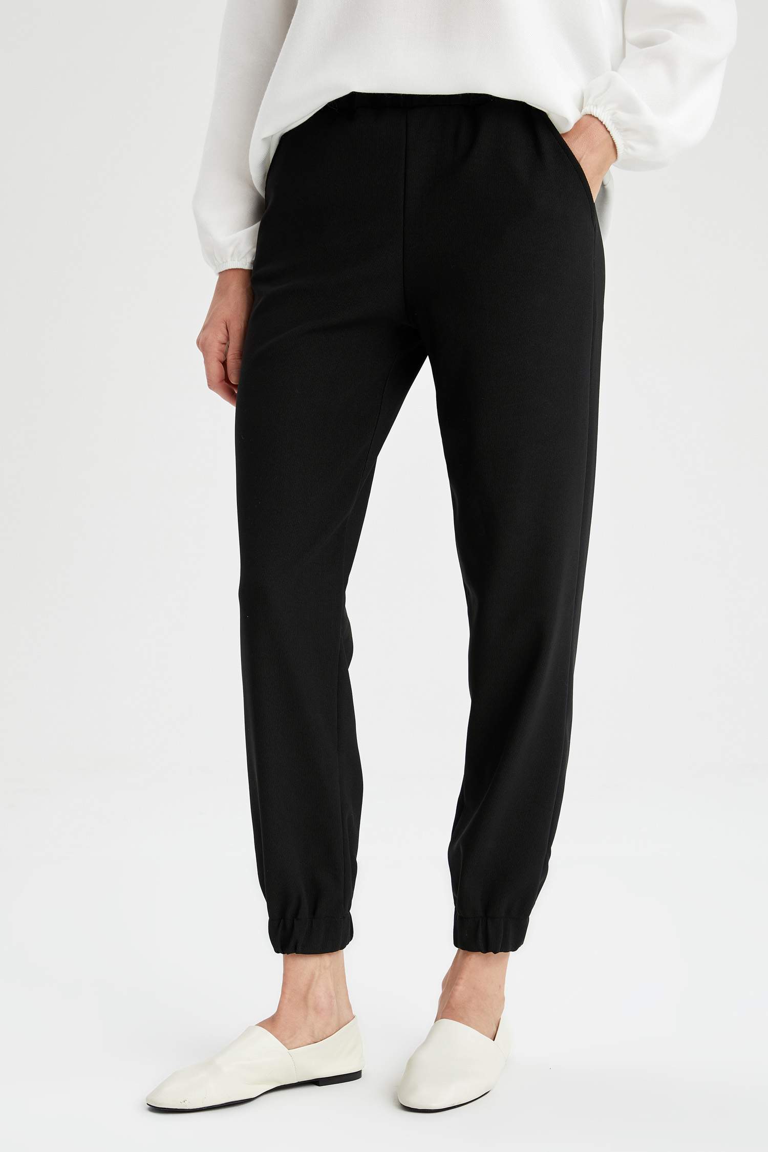 Basic Beli Lastikli Relax Fit Basic Jogger Eşofman Altı