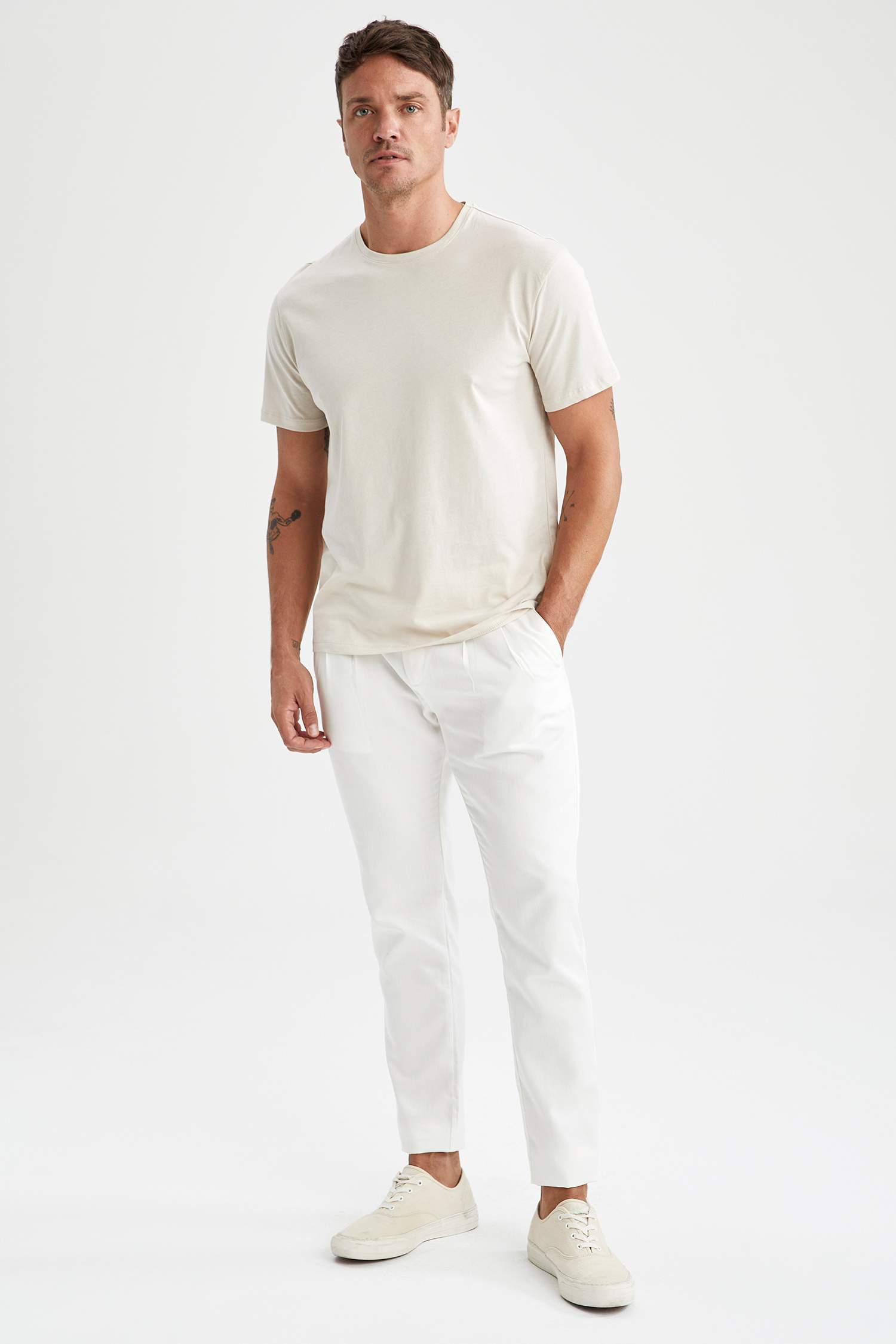 Regular Fit Bisiklet Yaka Basic Kısa Kollu Tişört