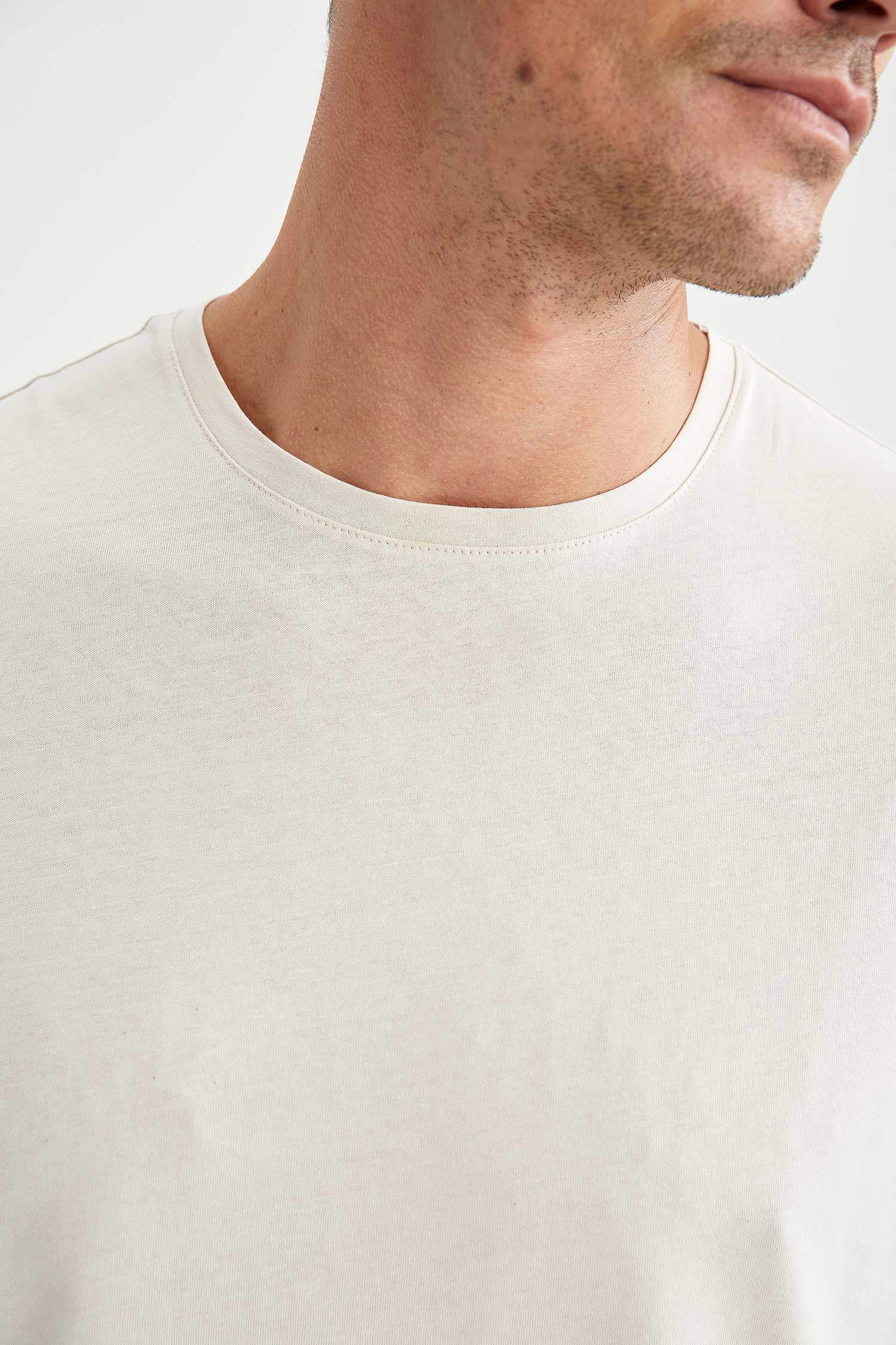 Regular Fit Bisiklet Yaka Basic Kısa Kollu Tişört