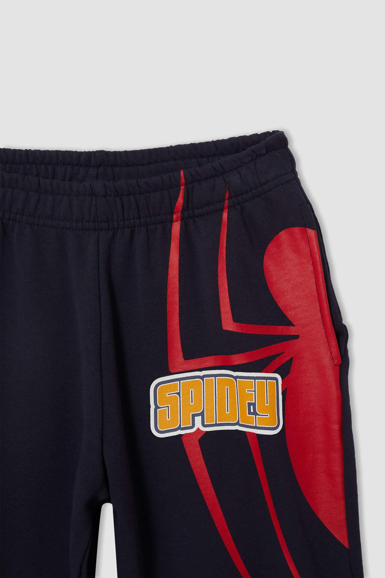 Erkek Çocuk Spider Man Lisanslı Uzun Kollu Kalın Sweatshirt Kumaşı İçi Yumuşak Tüylü Pijama Takım