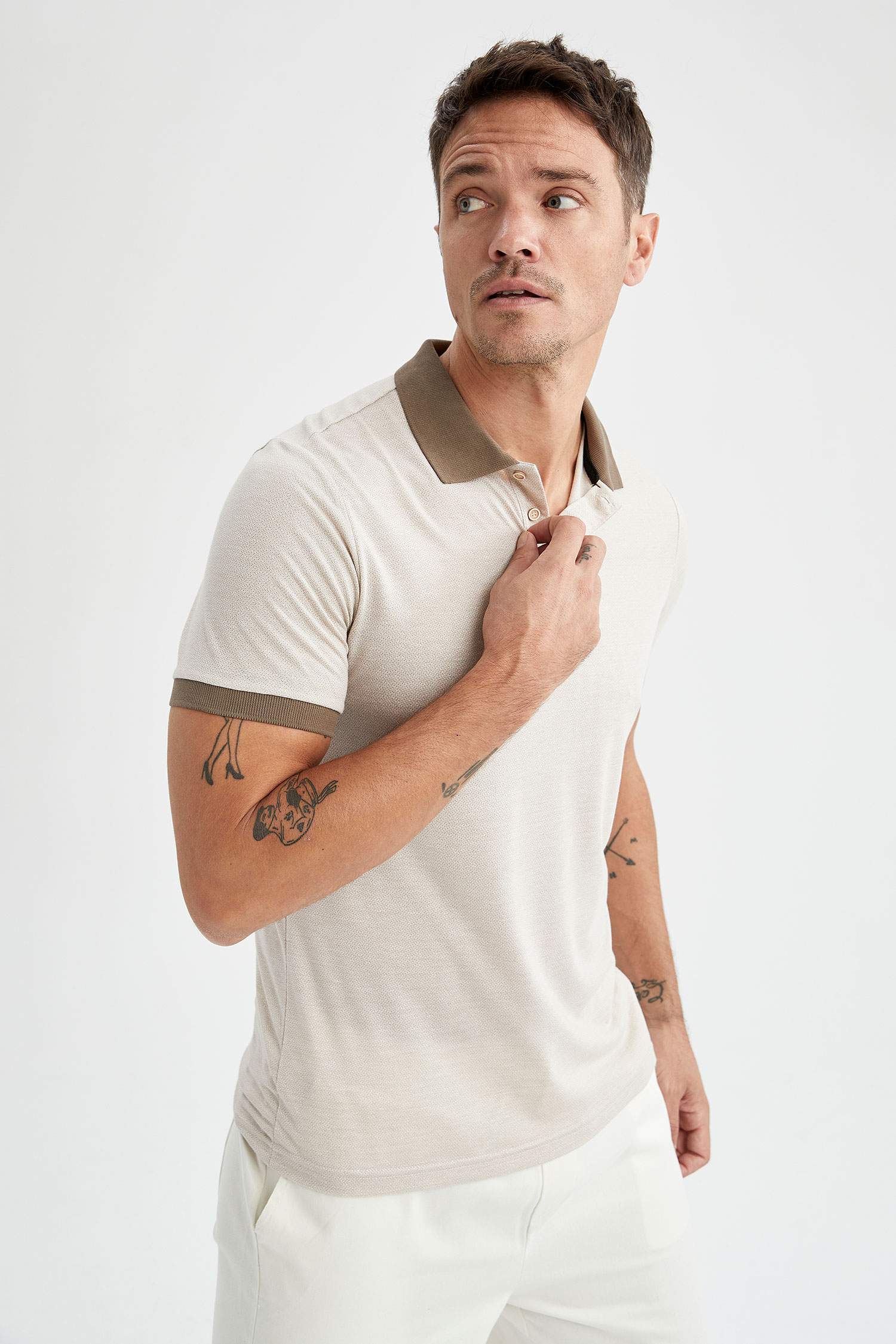 Slim Fit Polo Yaka Desenli Kısa Kollu Tişört