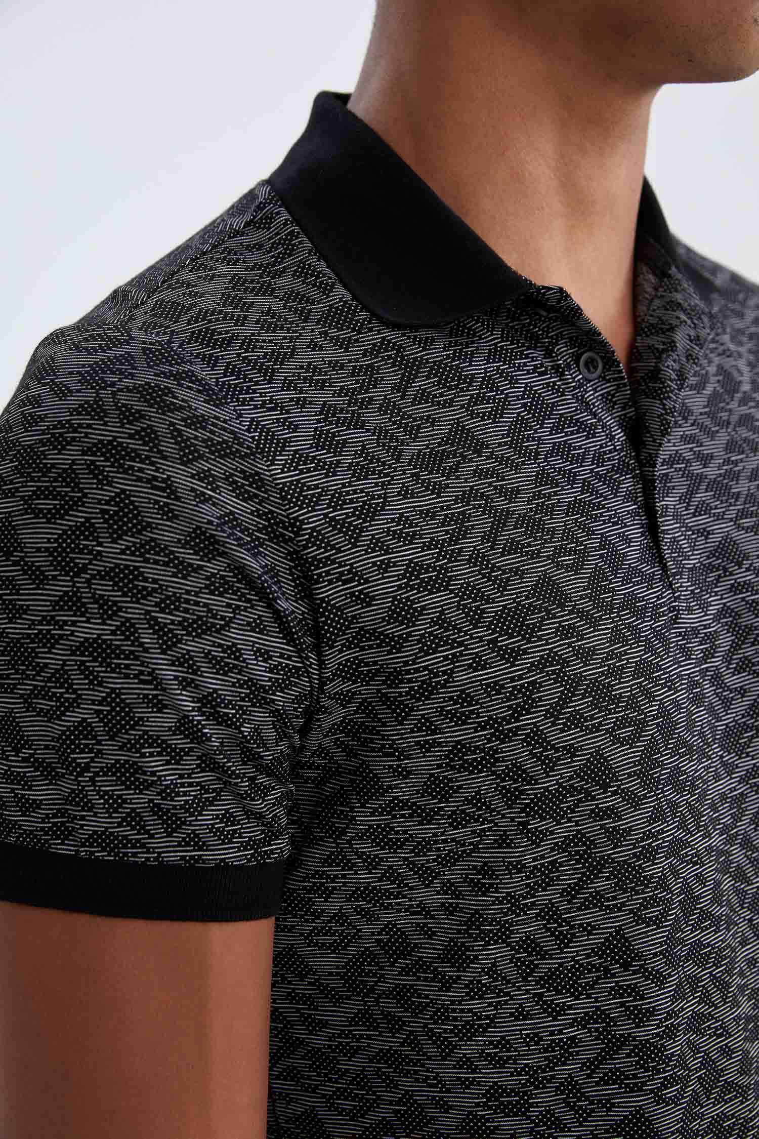 Slim Fit Polo Yaka Desenli Kısa Kollu Tişört