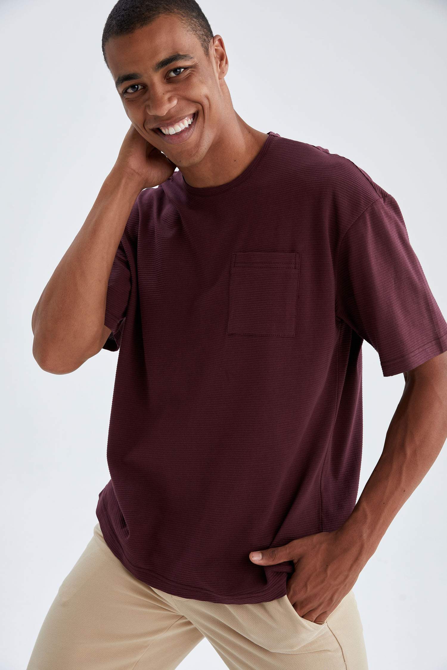 Oversize Fit Bisiklet Yaka Basic Kısa Kollu Tişört