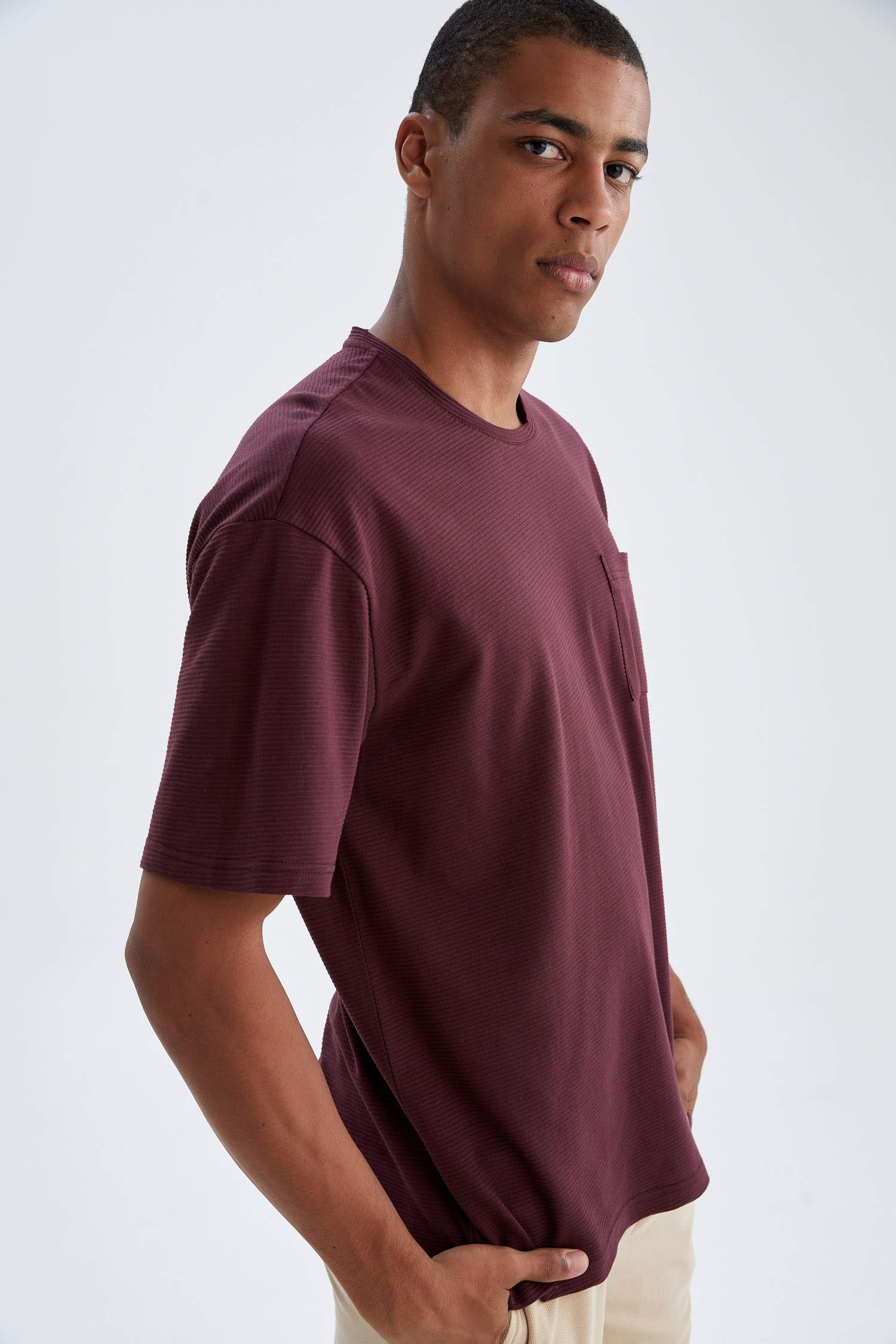 Oversize Fit Bisiklet Yaka Basic Kısa Kollu Tişört