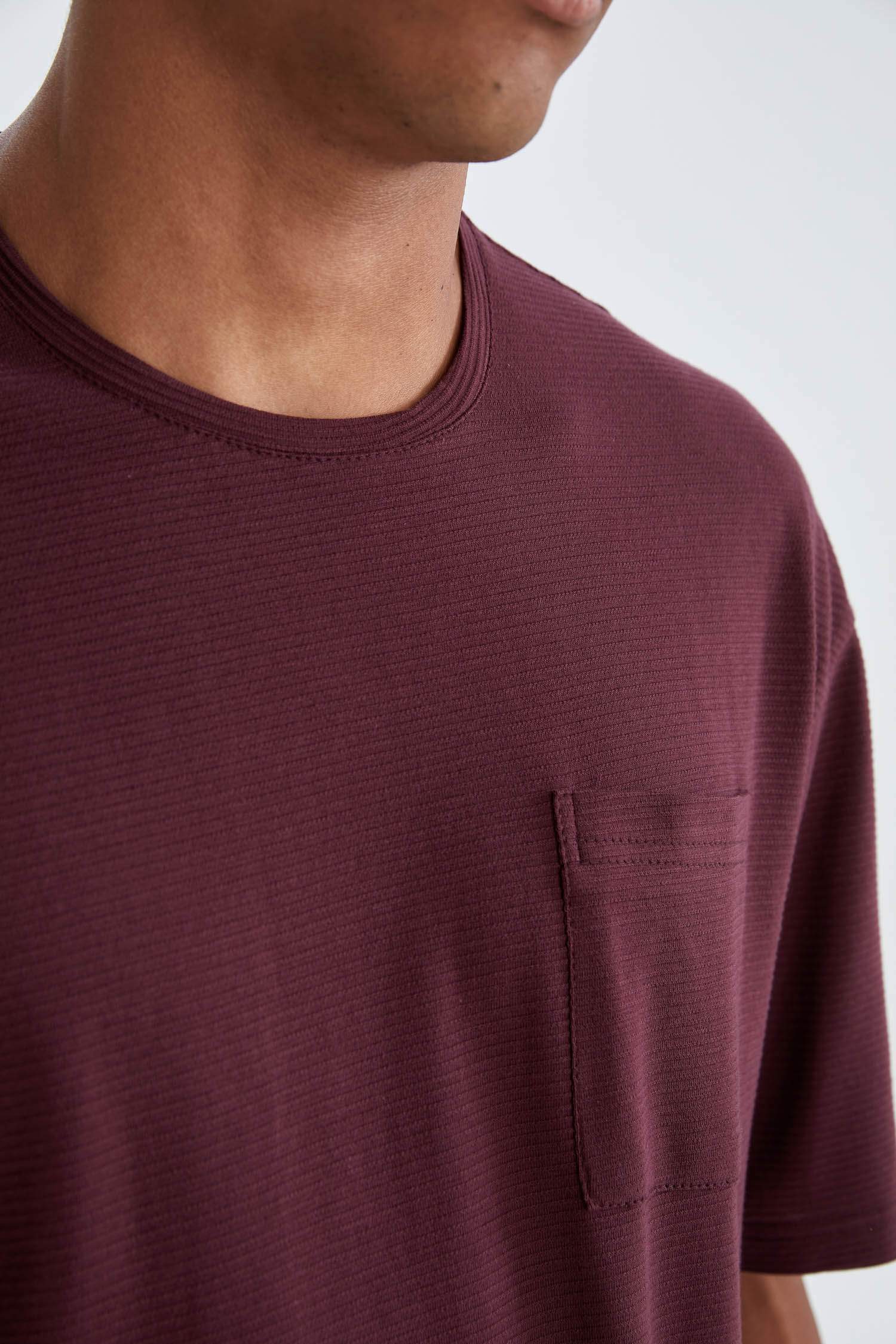 Oversize Fit Bisiklet Yaka Basic Kısa Kollu Tişört