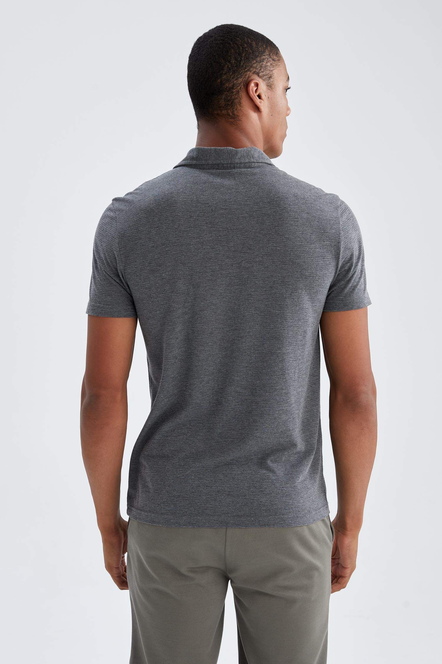 Modern Fit Polo Yaka Basic Kısa Kollu Tişört