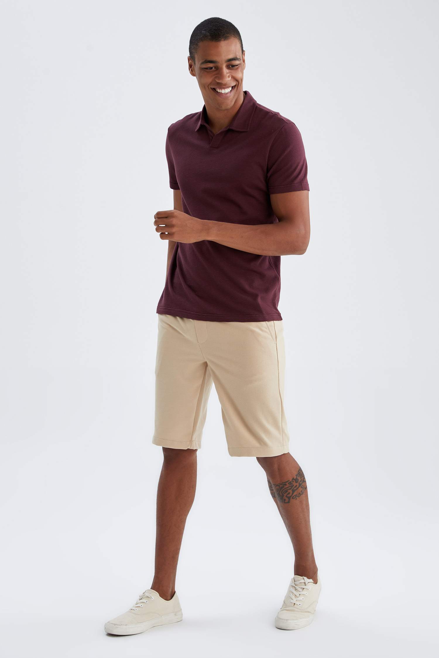 Modern Fit Polo Yaka Basic Kısa Kollu Tişört