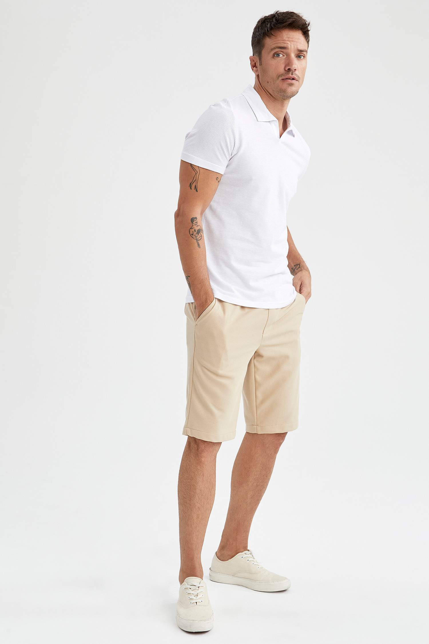 Modern Fit Polo Yaka Basic Kısa Kollu Tişört