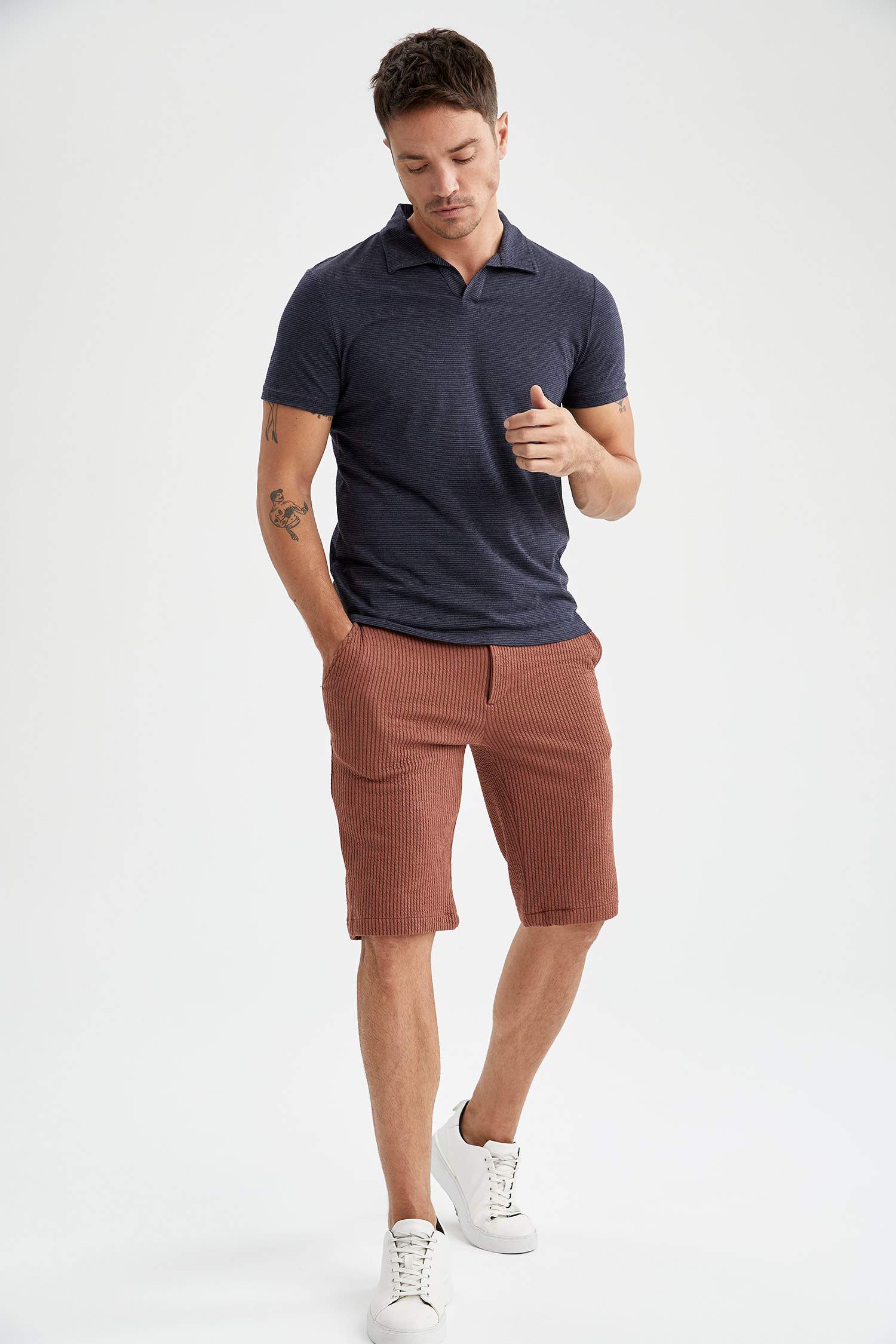 Modern Fit Polo Yaka Basic Kısa Kollu Tişört