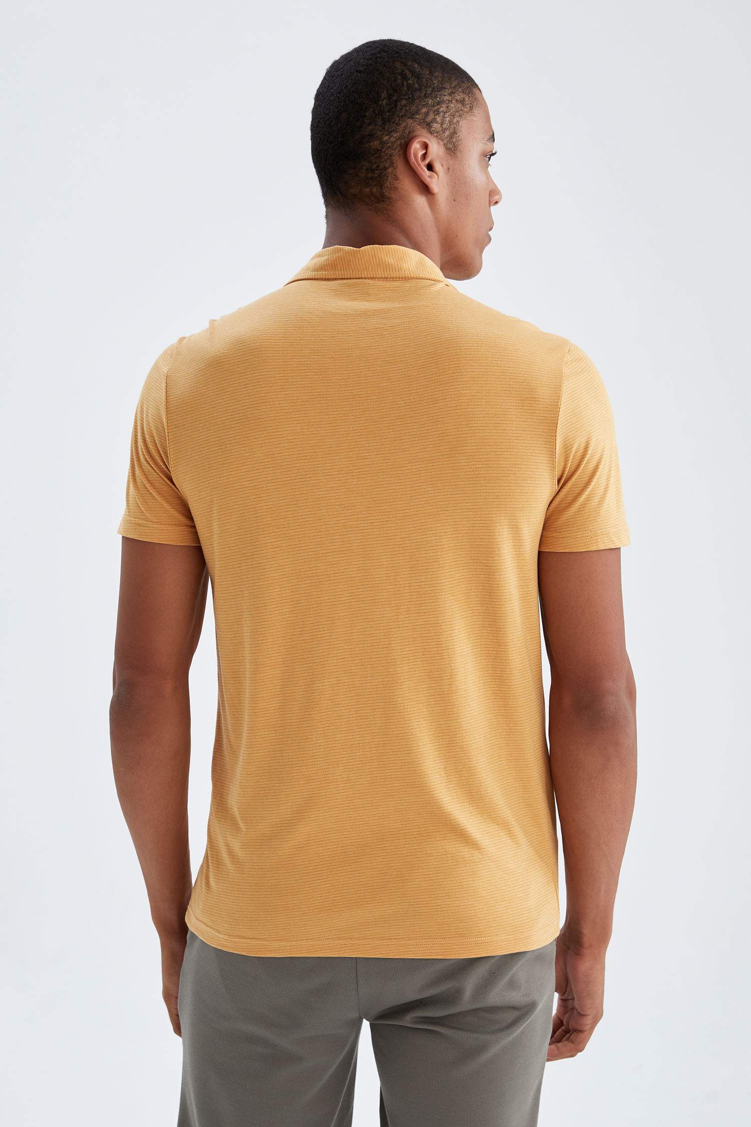 Modern Fit Polo Yaka Basic Kısa Kollu Tişört