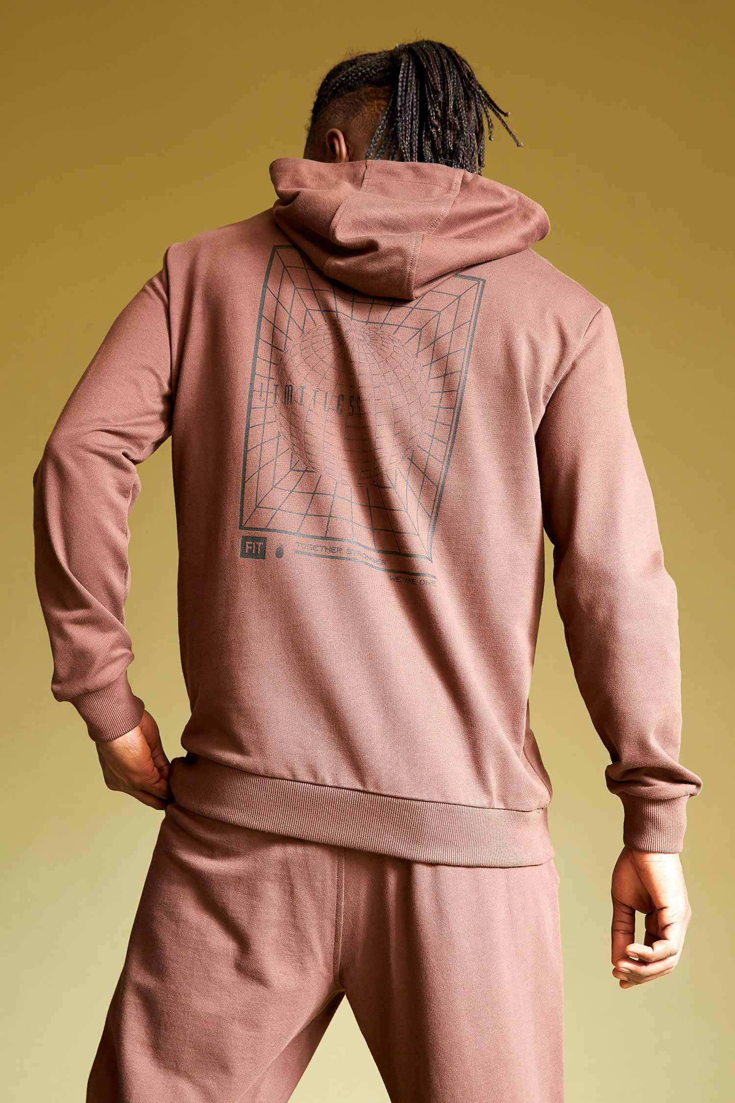 Standart Fit Kapüşonlu Sırt Baskılı Uzun Kollu Sweatshirt