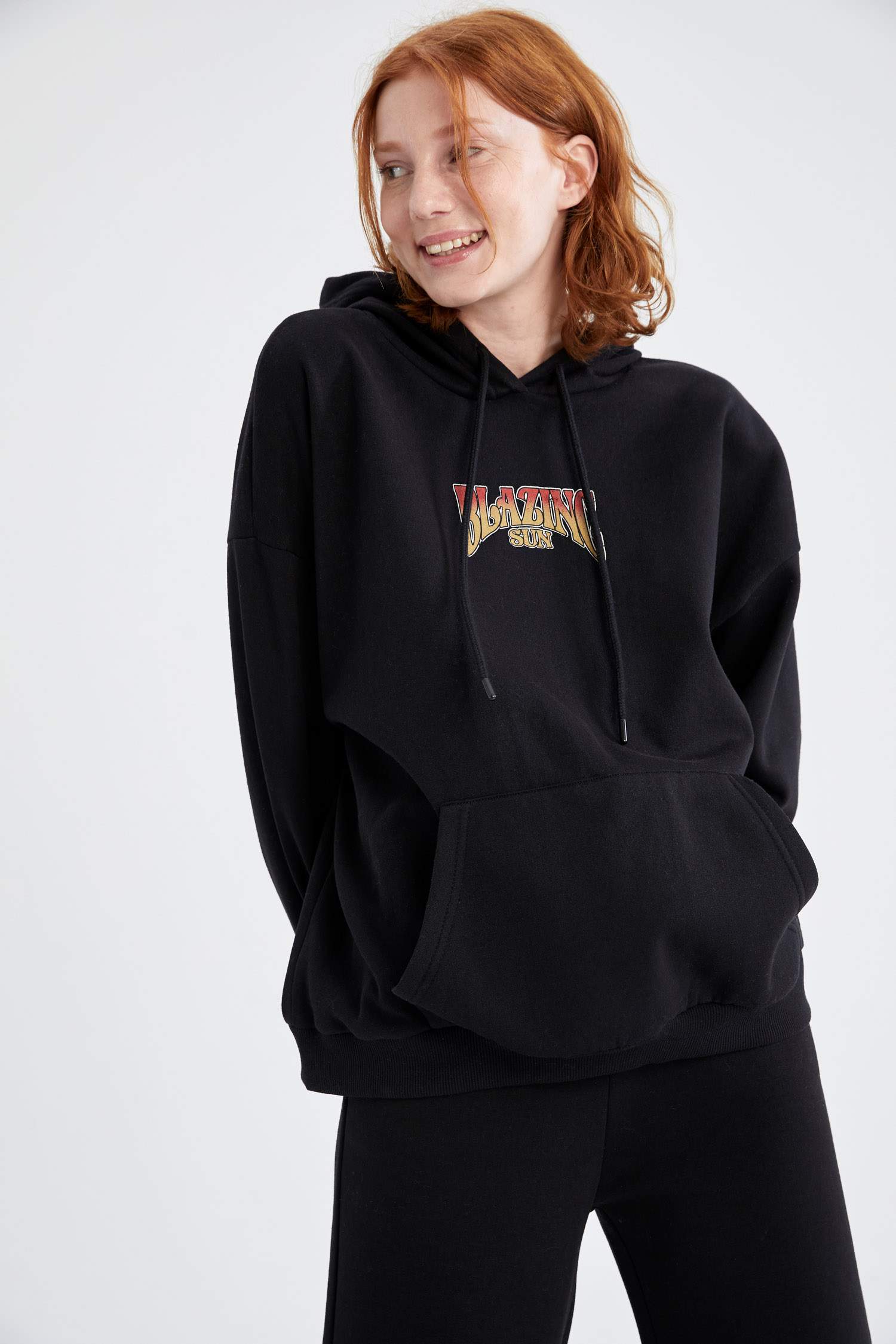 Oversize Fit Uzun Kollu Sweatshirt