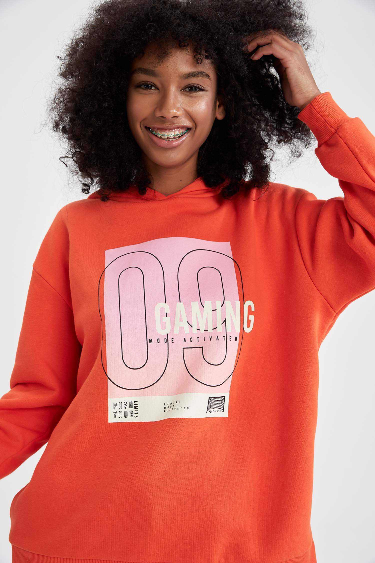 Defacto Fit Oversize Fit Kapüşonlu İçi Yumuşak Tüylü Sweatshirt