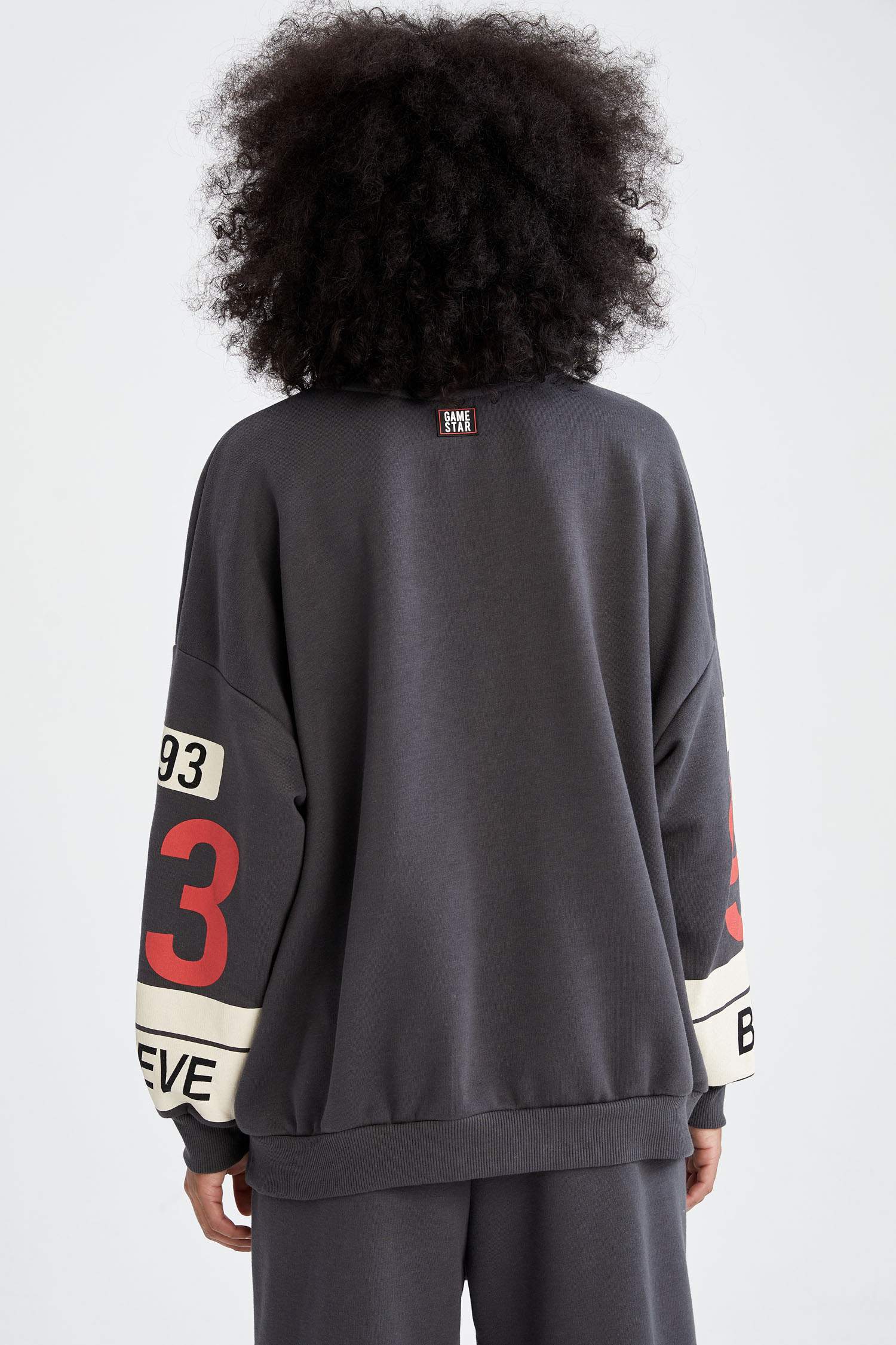 Defacto Fit Oversize Fit Bisiklet Yaka Slogan Baskılı İçi Yumuşak Tüylü Sweatshirt