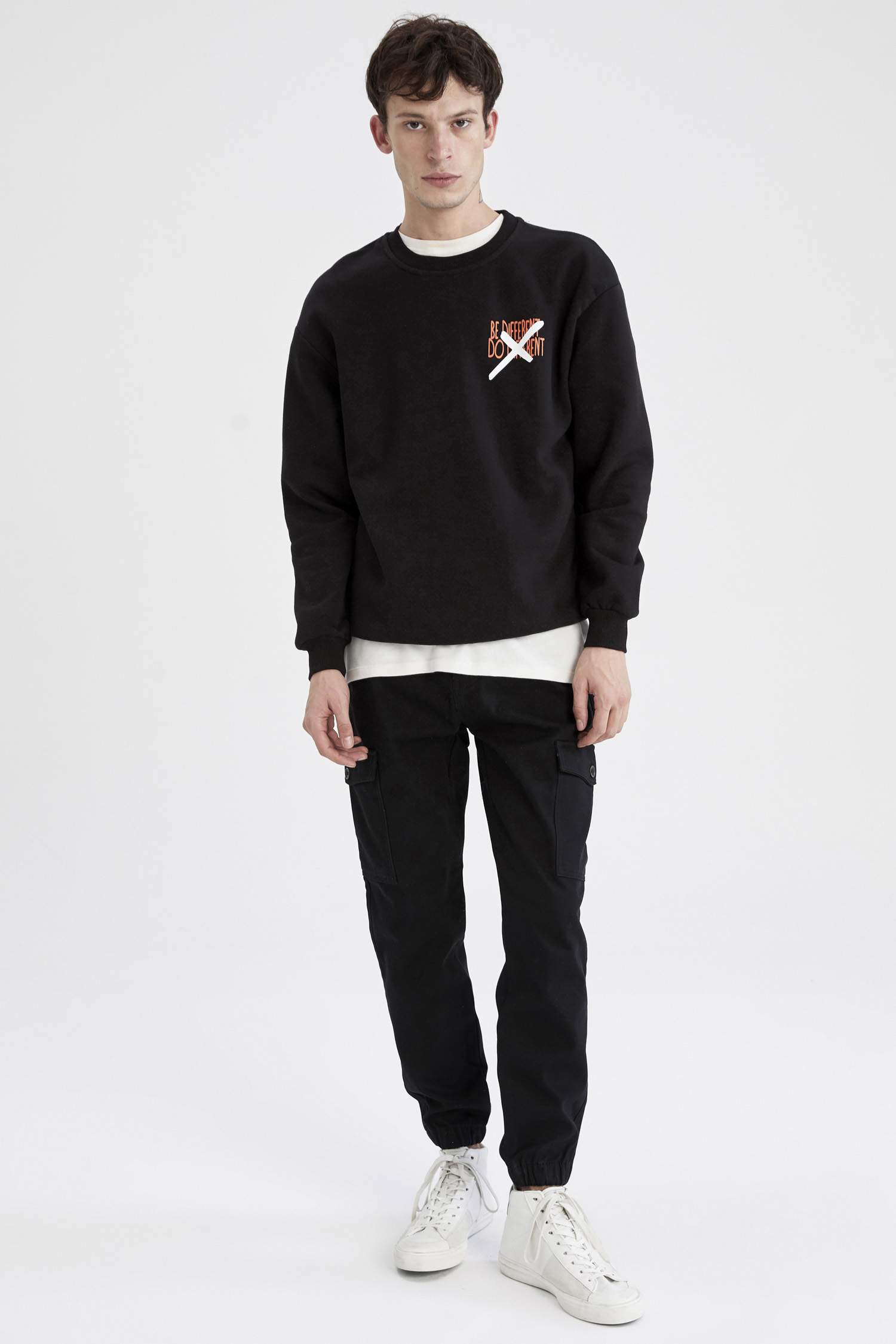 Oversize Fit Bisiklet Yaka Sırt Baskılı Uzun Kollu Sweatshirt