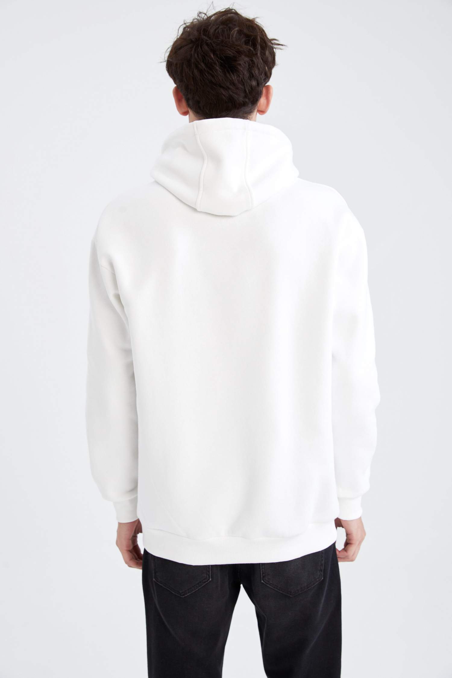Oversize Fit Kapüşonlu Slogan Desenli Uzun Kollu Sweatshirt