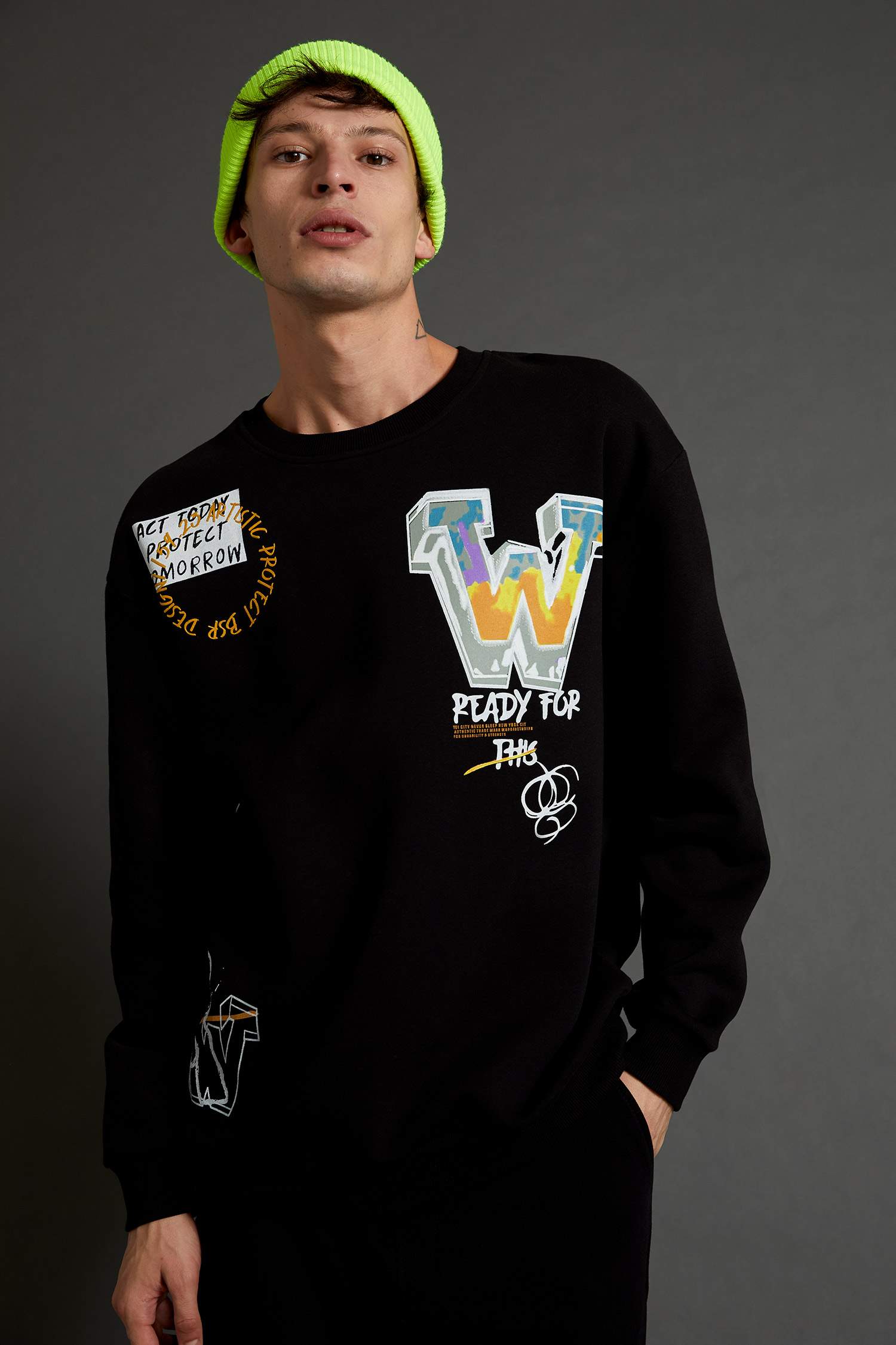 Oversize Fit Bisiklet Yaka Sırt Baskılı Uzun Kollu Sweatshirt