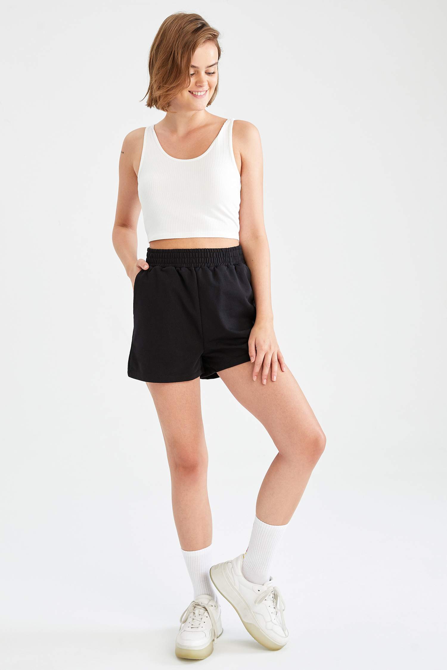 Cepli Beli Lastikli Relax Fit Mini Şort