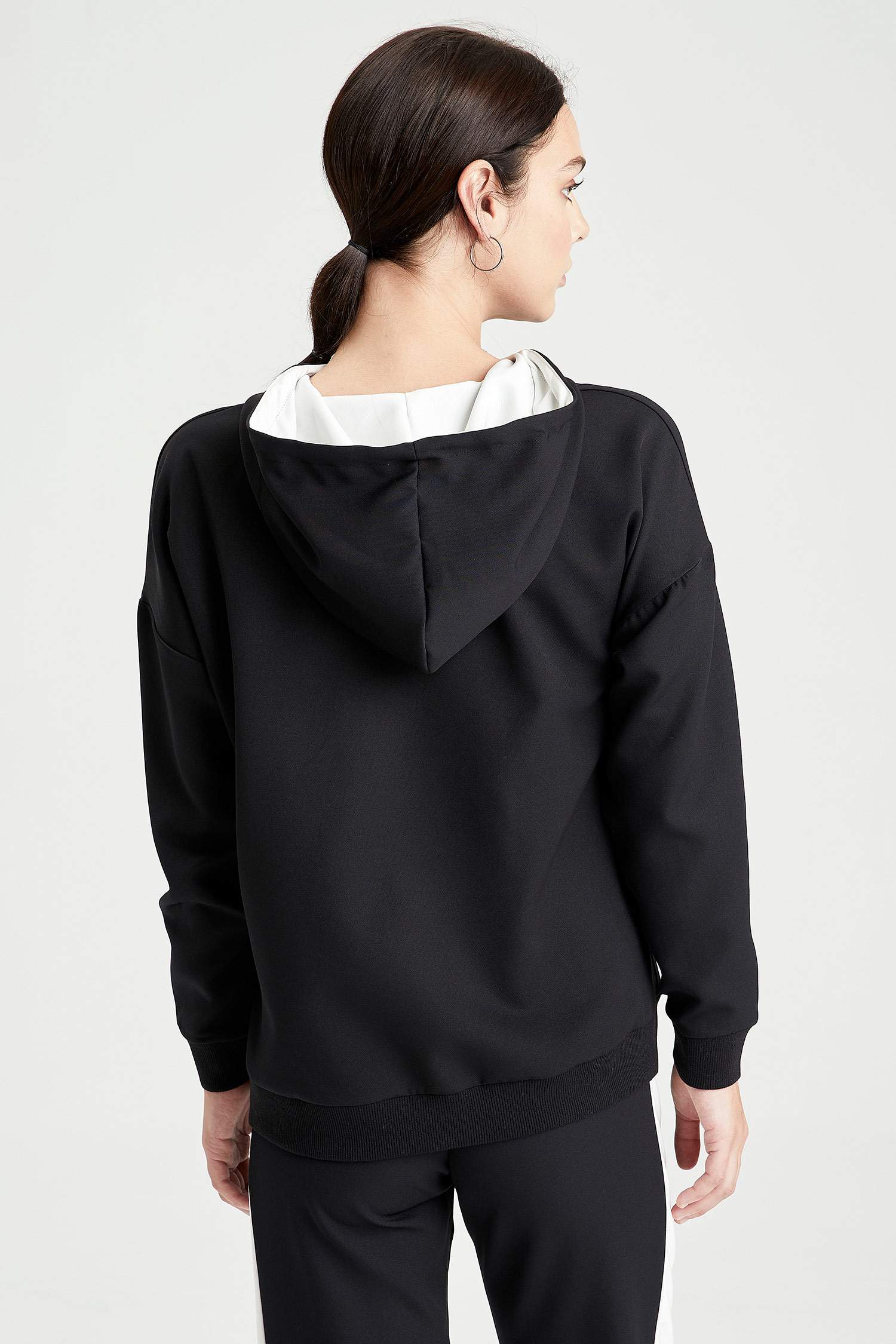 Hamile Relax Fit Renk Bloklu Kapüşonlu Sweatshirt.