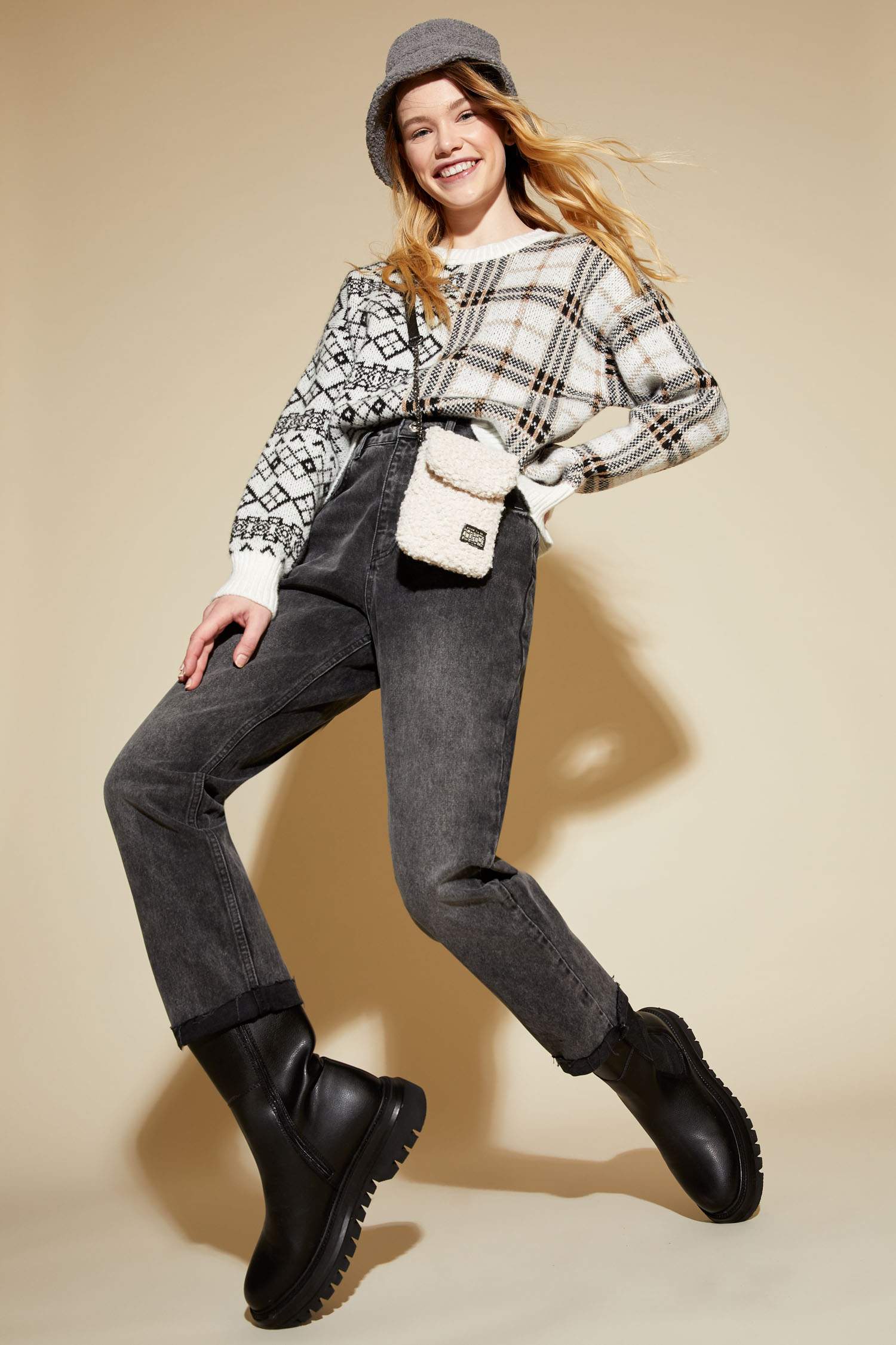 Mary Straight Fit Yüksek Bel Jean Pantolon
