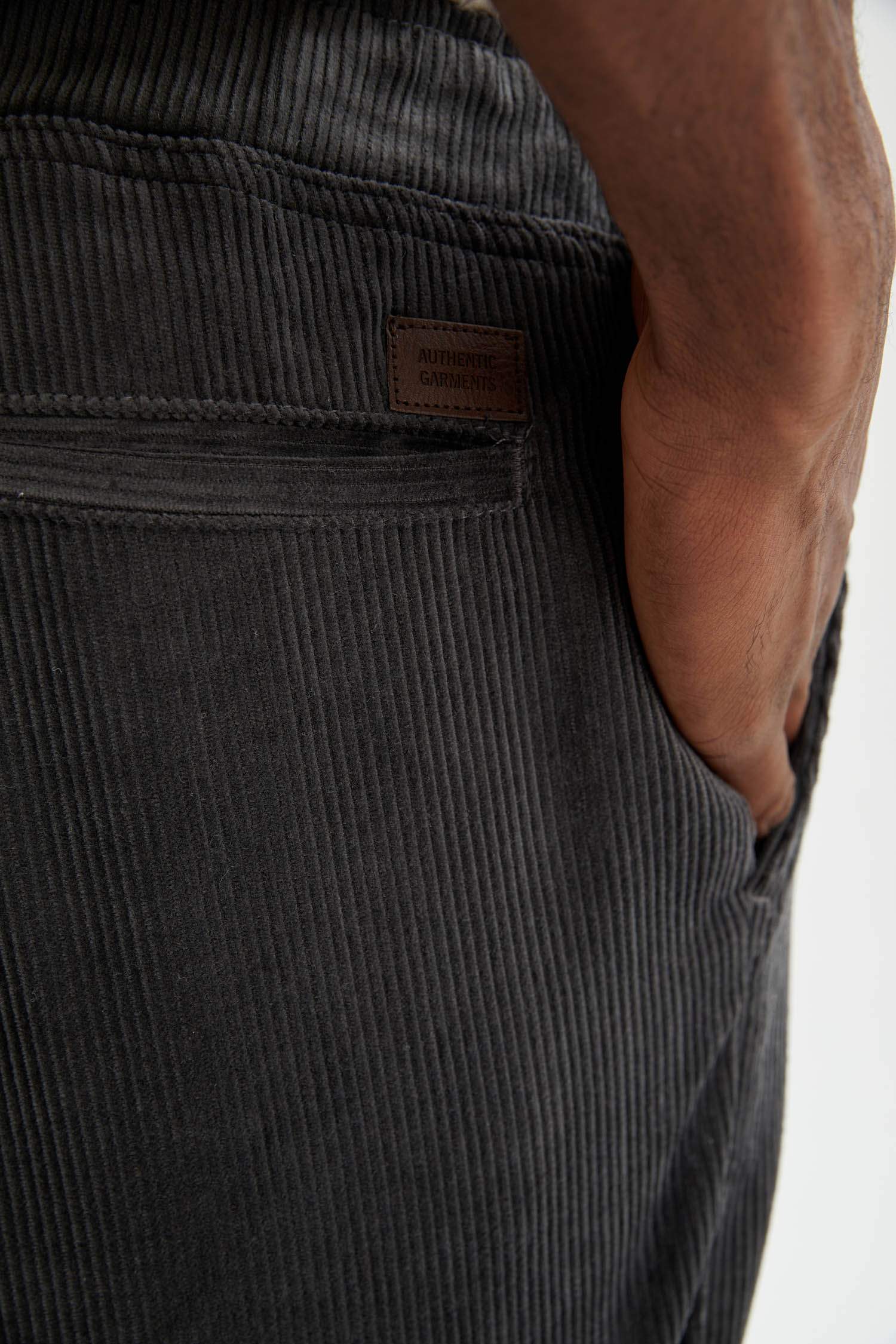 Relax Fit Kadife Chino Pantolon