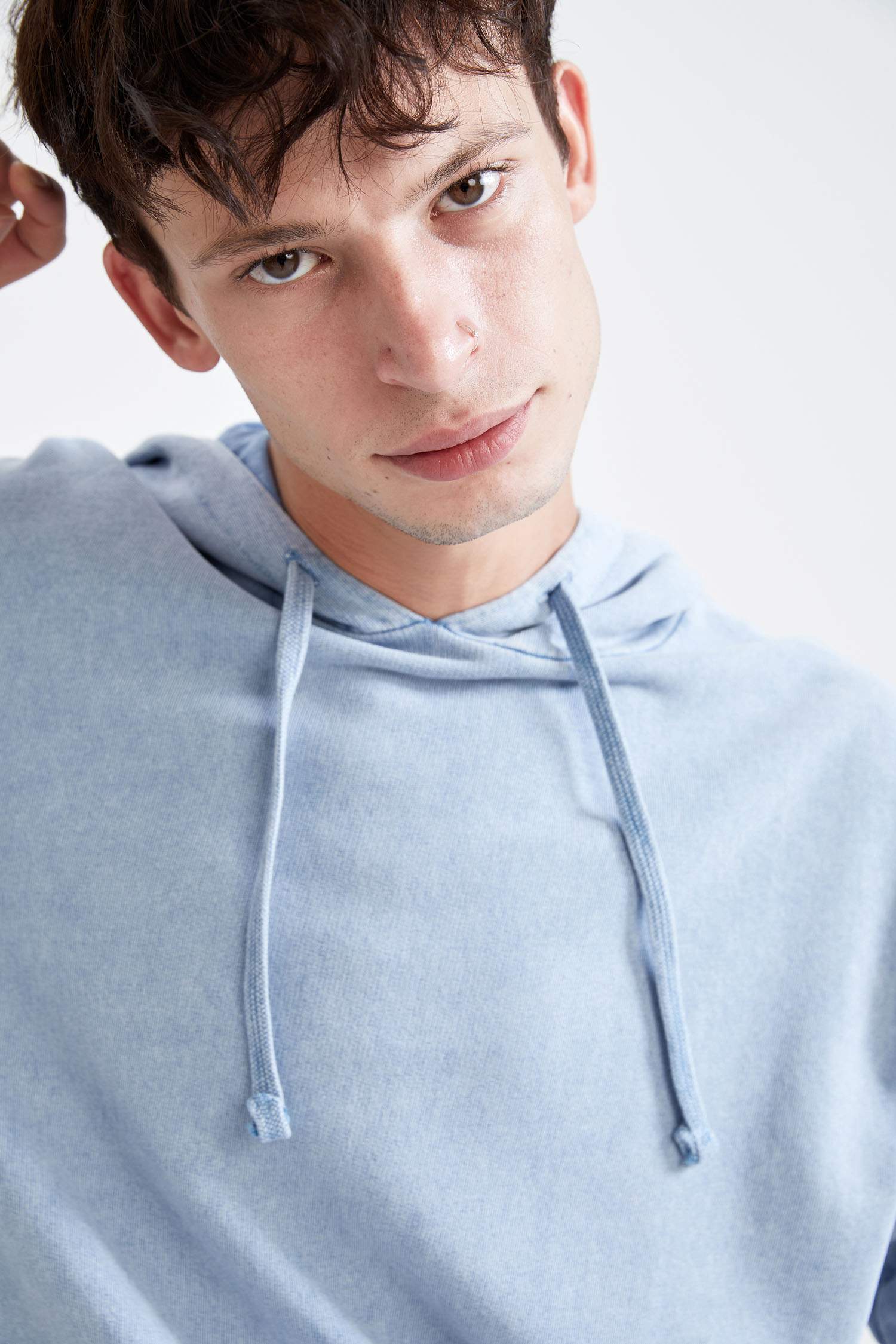 Oversize Kapüşonlu Kanguru Cepli Uzun Kollu Sweatshirt