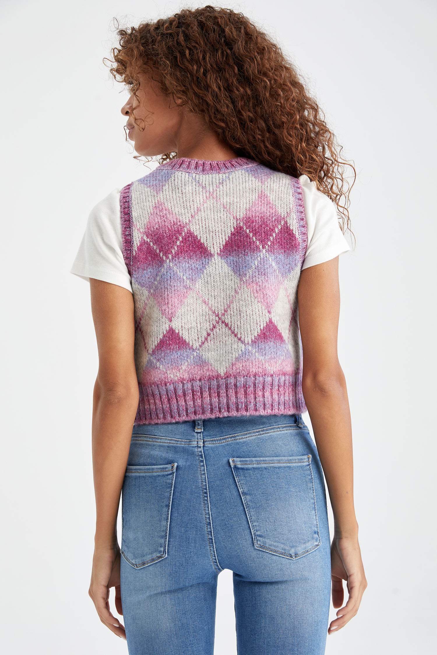 Baklava Desenli V Yaka Regular Fit Crop Triko Süveter