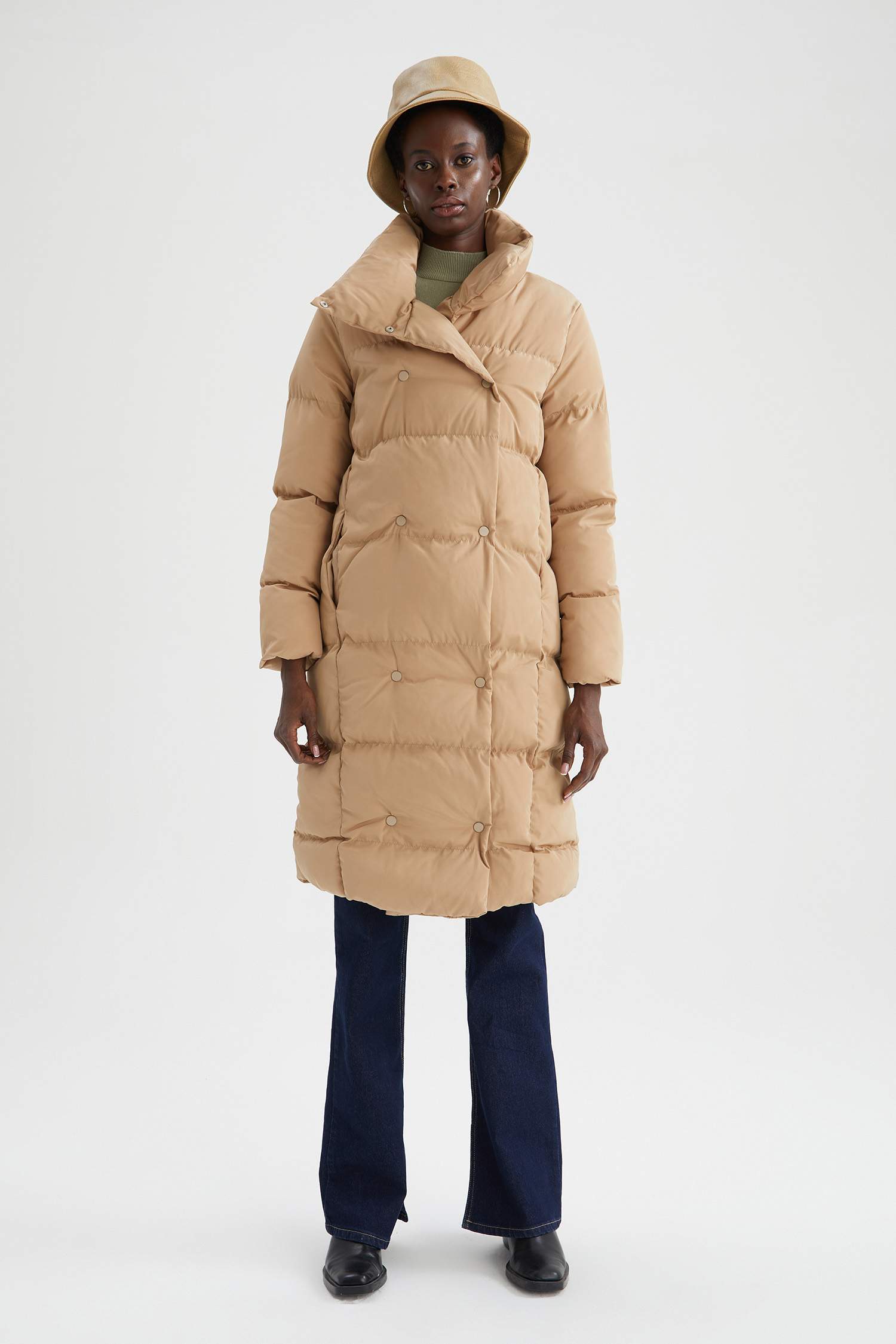Oversize Fit Dik Yaka Dolgulu Şişme Uzun Mont Parka