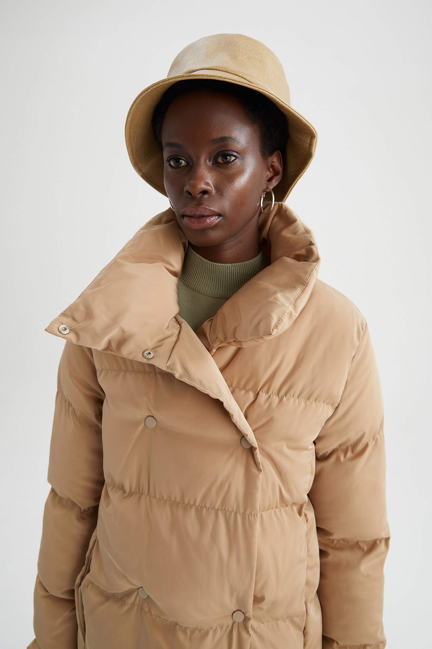 Oversize Fit Dik Yaka Dolgulu Şişme Uzun Mont Parka
